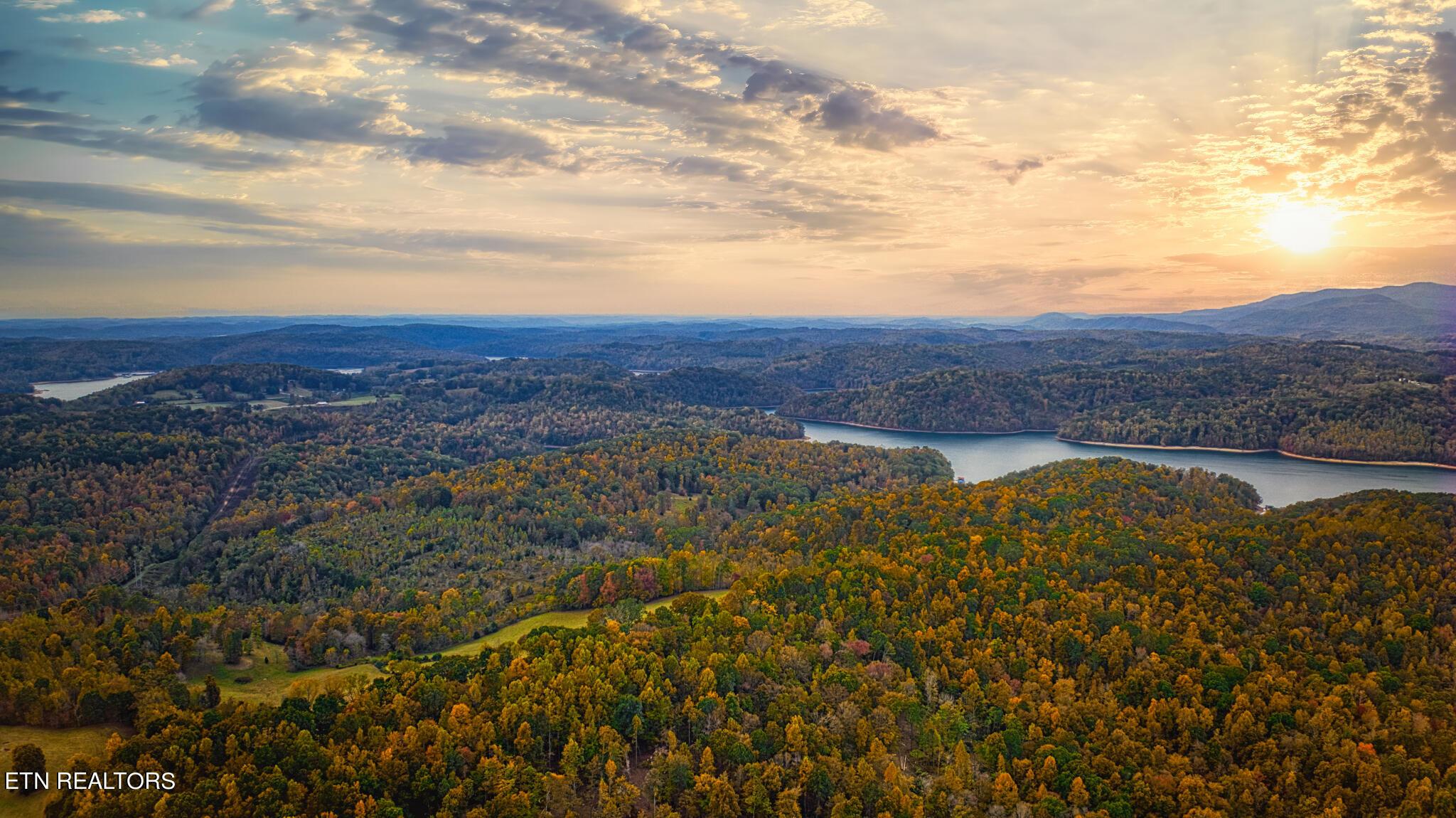 Norris Lake Real Estate - Image# 3