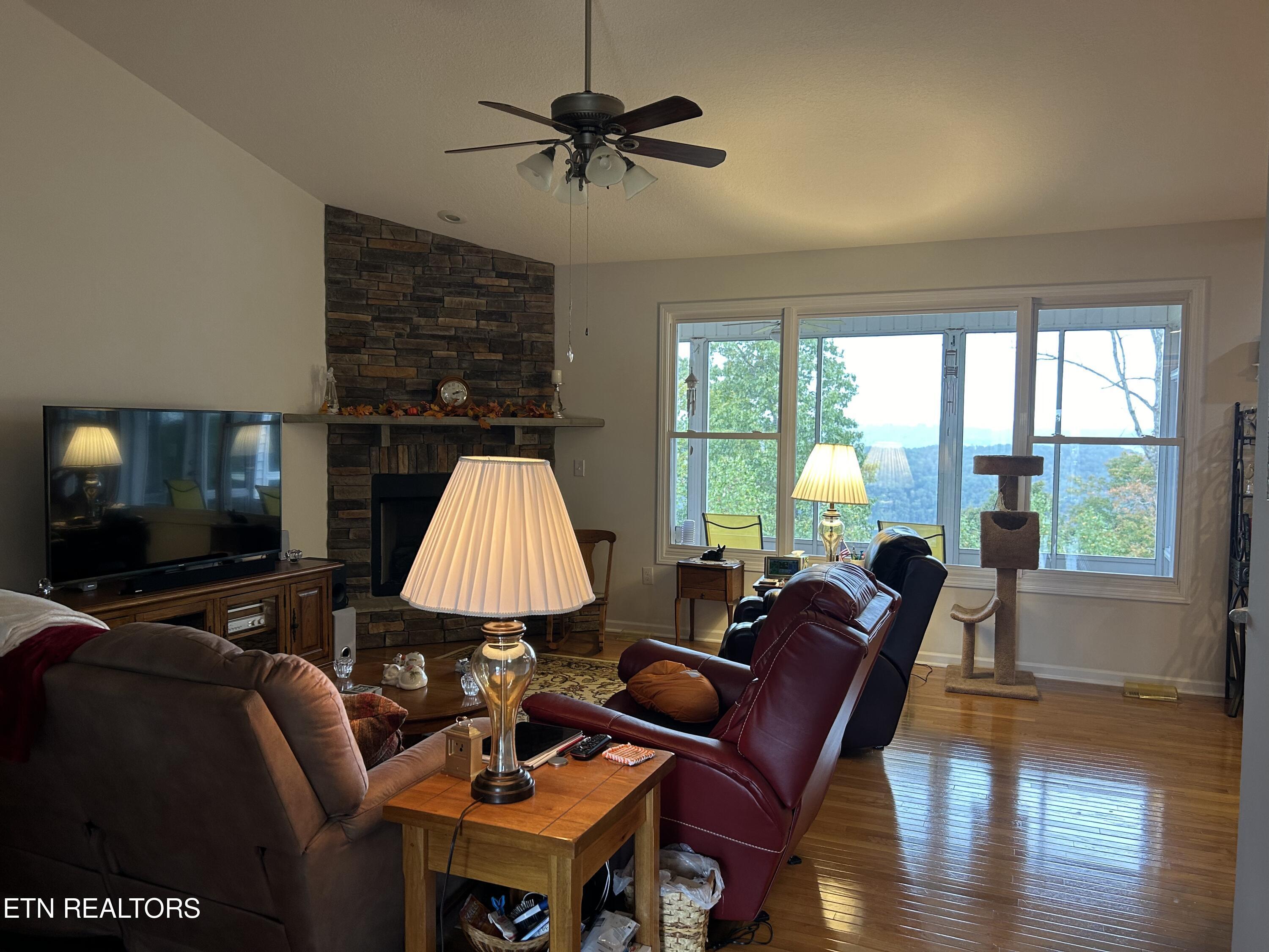 Norris Lake Real Estate - Image# 25