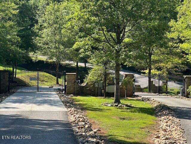 220 - 221 Suncrest Cove, Lafollette, TN - Norris Lake Real Estate - Image# 37
