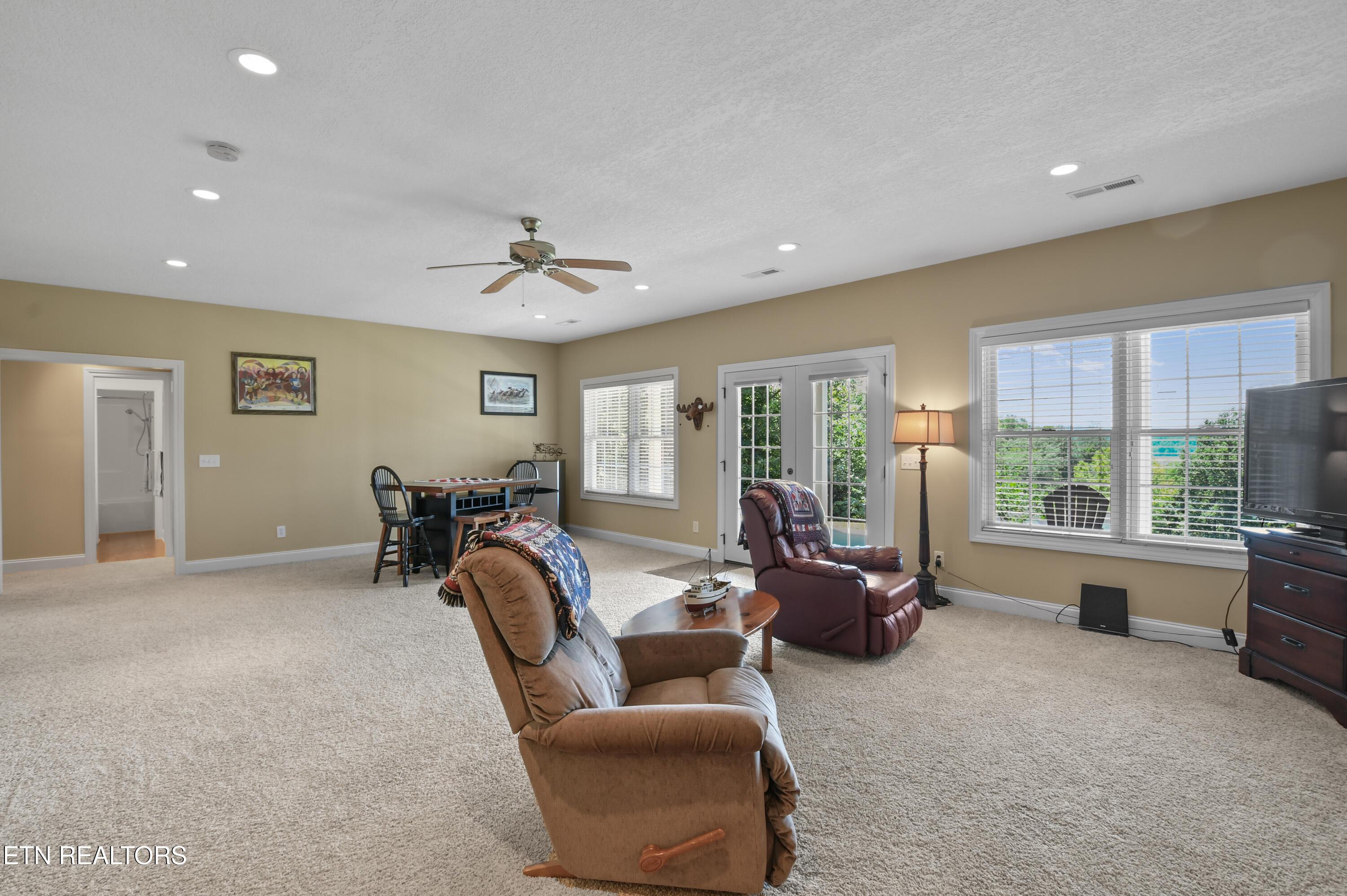 111 Deer Run Point, Lafollette, TN - Norris Lake Real Estate - Image# 29