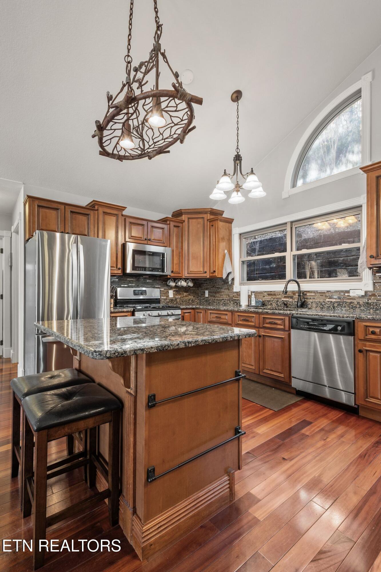 300 Hiawatha Lane, Caryville, TN - Norris Lake Real Estate - Image# 13