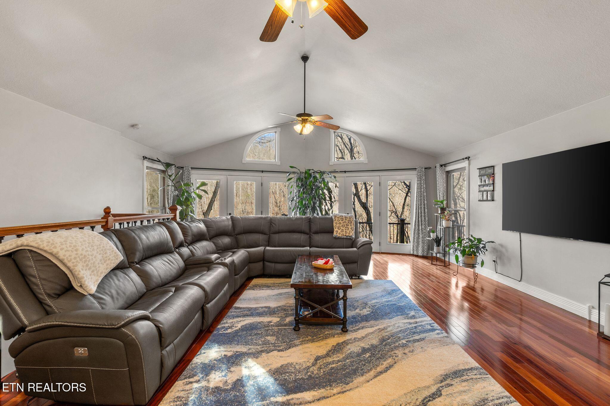 300 Hiawatha Lane, Caryville, TN - Norris Lake Real Estate - Image# 17