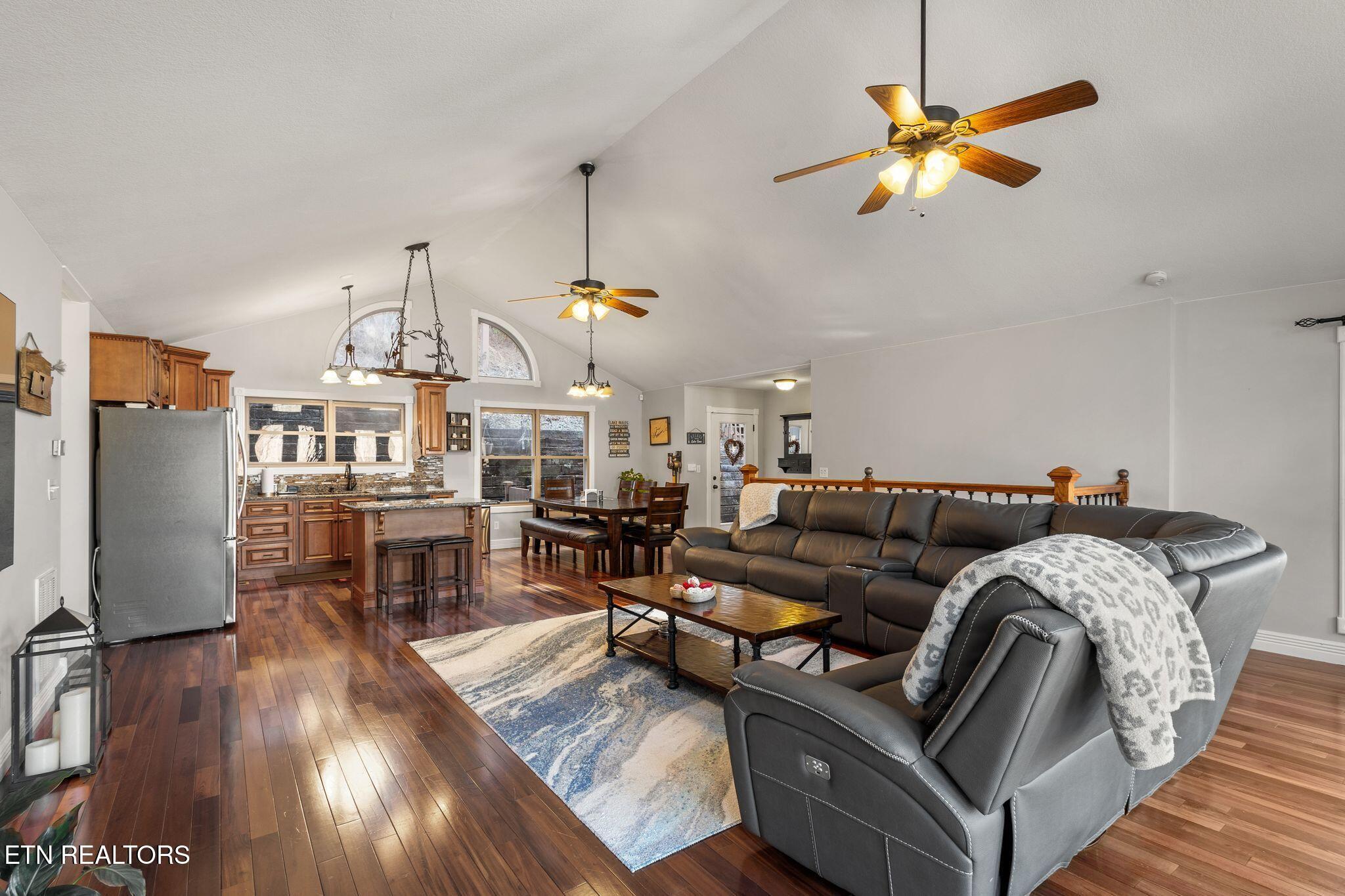 300 Hiawatha Lane, Caryville, TN - Norris Lake Real Estate - Image# 19