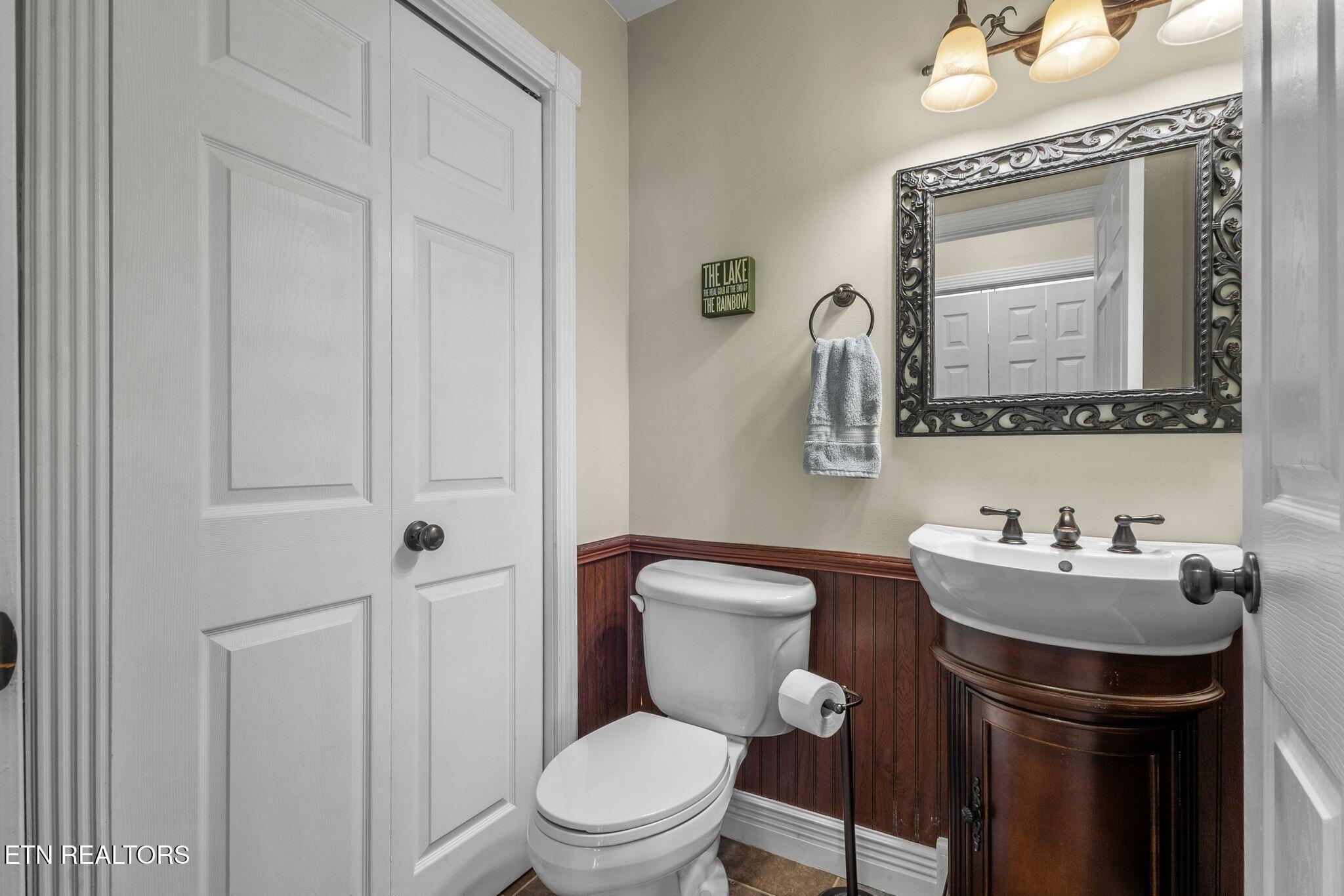 300 Hiawatha Lane, Caryville, TN - Norris Lake Real Estate - Image# 22