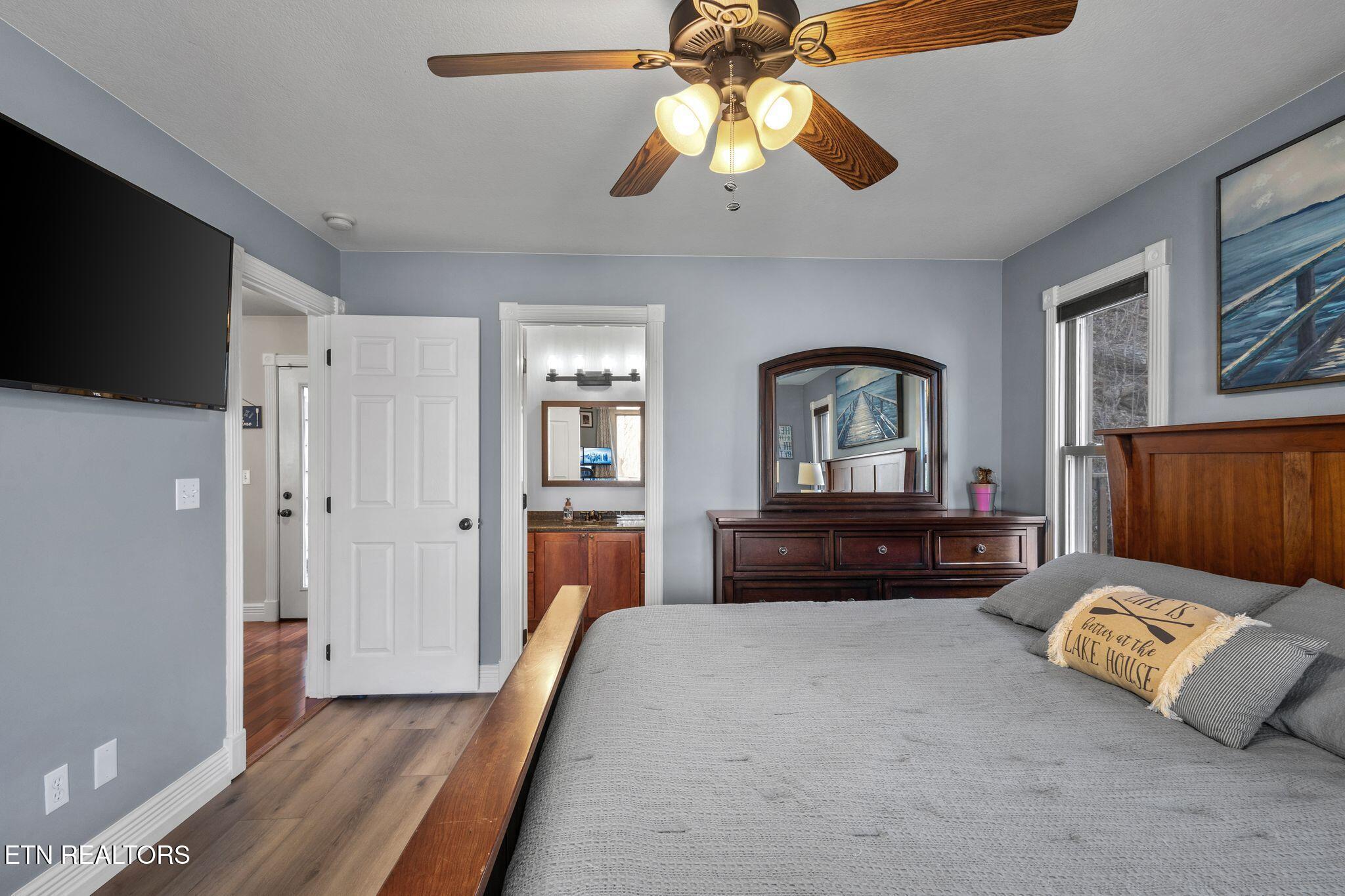 300 Hiawatha Lane, Caryville, TN - Norris Lake Real Estate - Image# 29