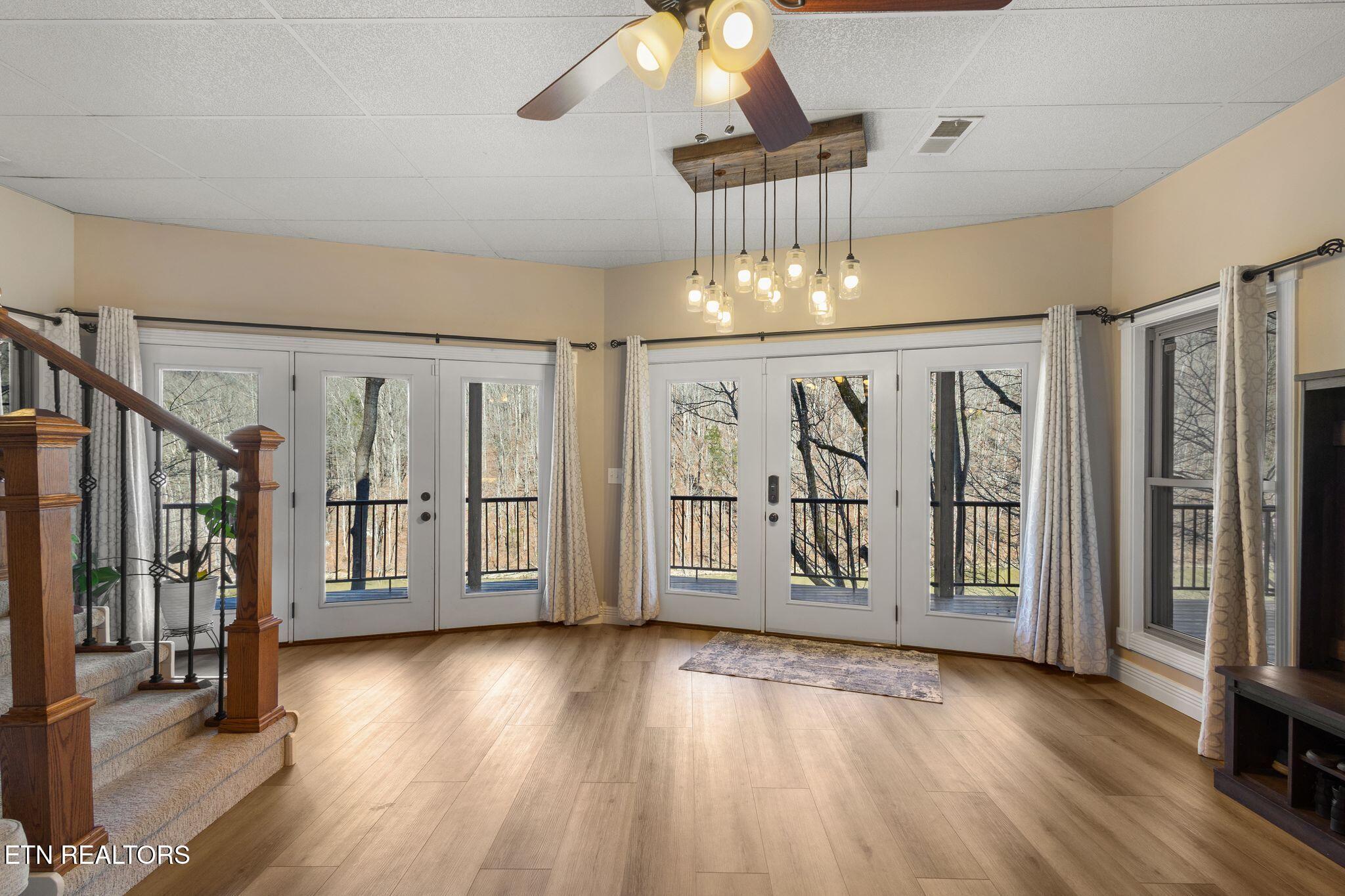 300 Hiawatha Lane, Caryville, TN - Norris Lake Real Estate - Image# 35