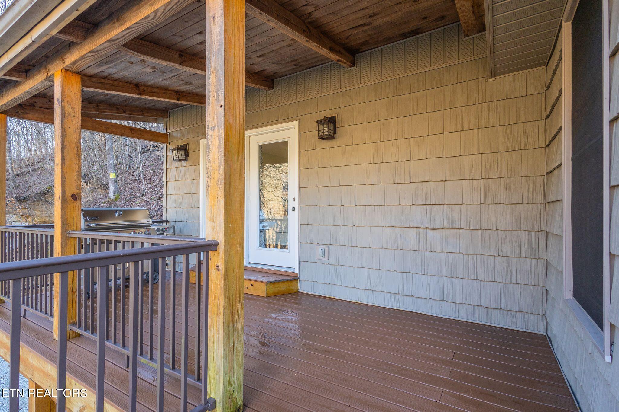 300 Hiawatha Lane, Caryville, TN - Norris Lake Real Estate - Image# 46