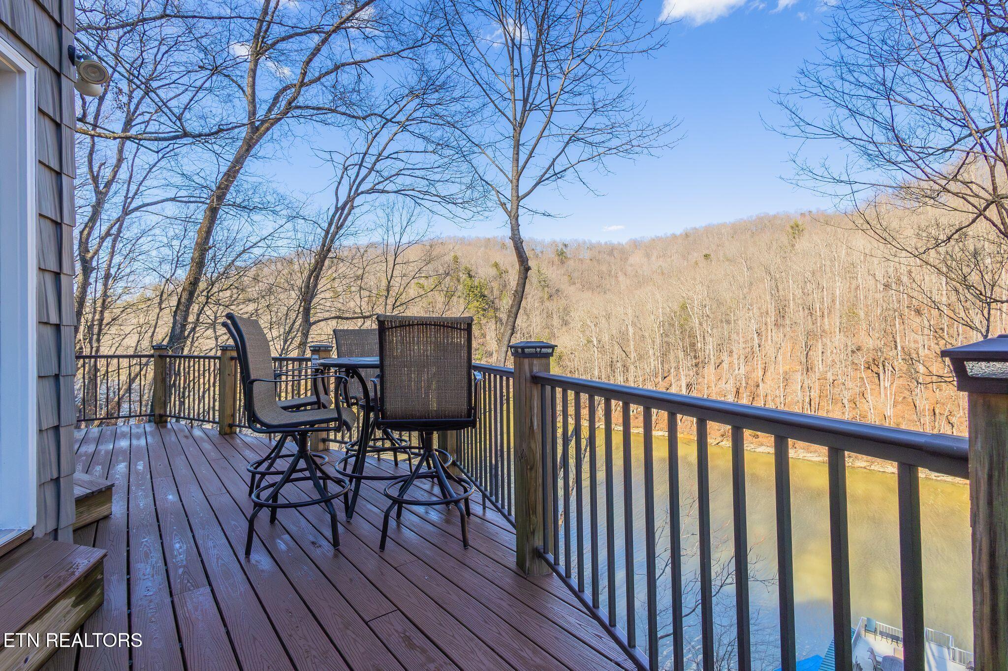 300 Hiawatha Lane, Caryville, TN - Norris Lake Real Estate - Image# 47