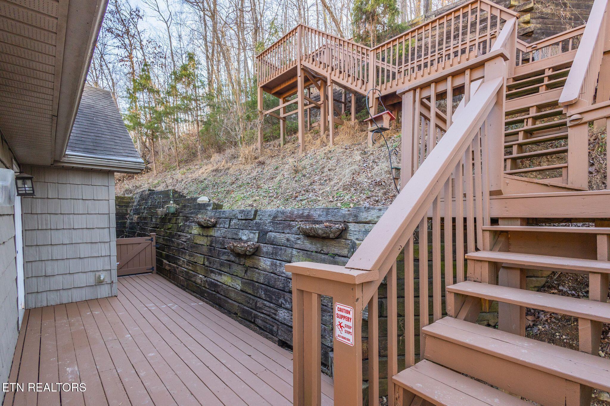 300 Hiawatha Lane, Caryville, TN - Norris Lake Real Estate - Image# 51