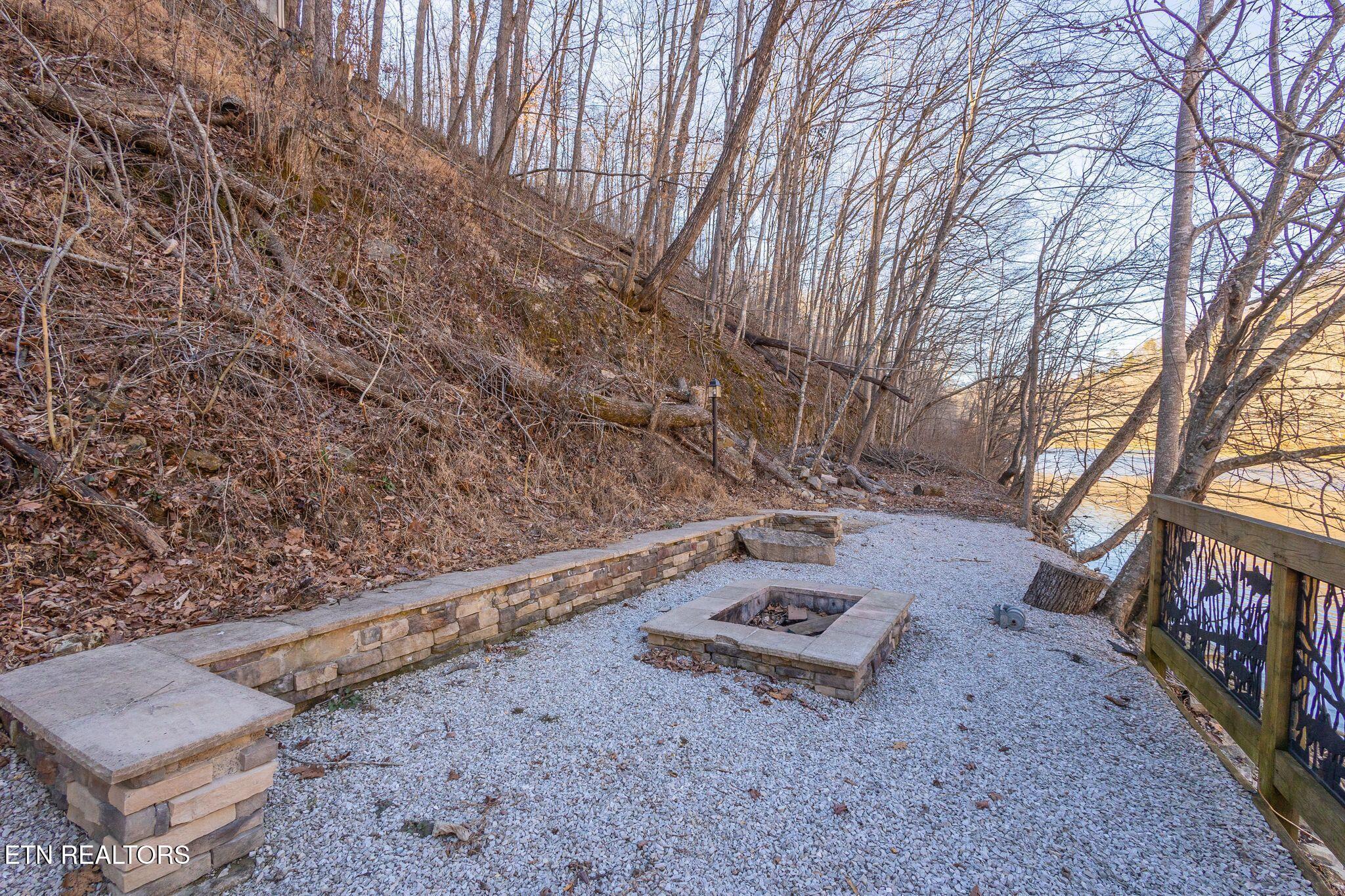 300 Hiawatha Lane, Caryville, TN - Norris Lake Real Estate - Image# 53