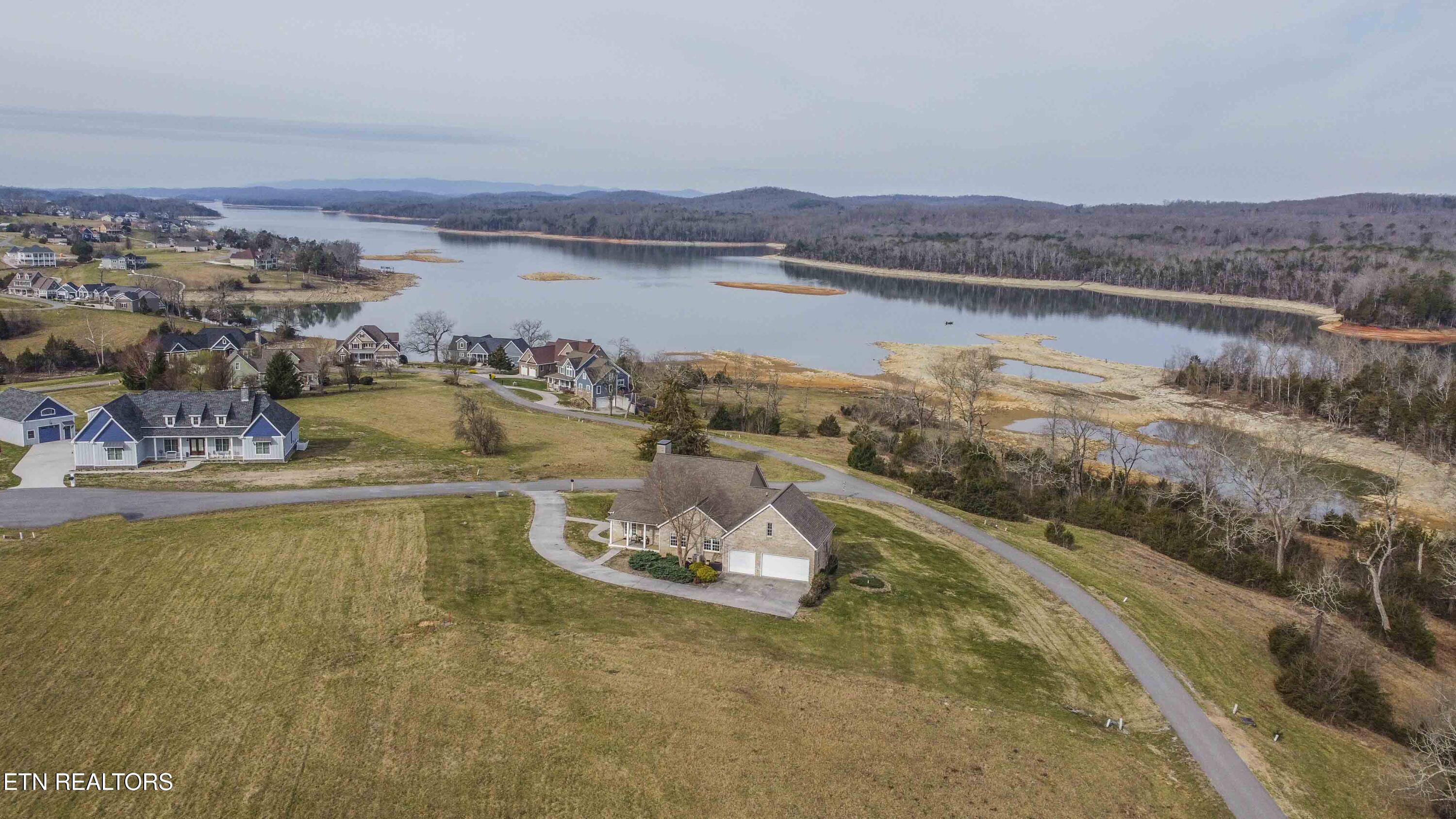 107 Sunny St, Sharps Chapel, TN - Norris Lake Real Estate - Image# 2