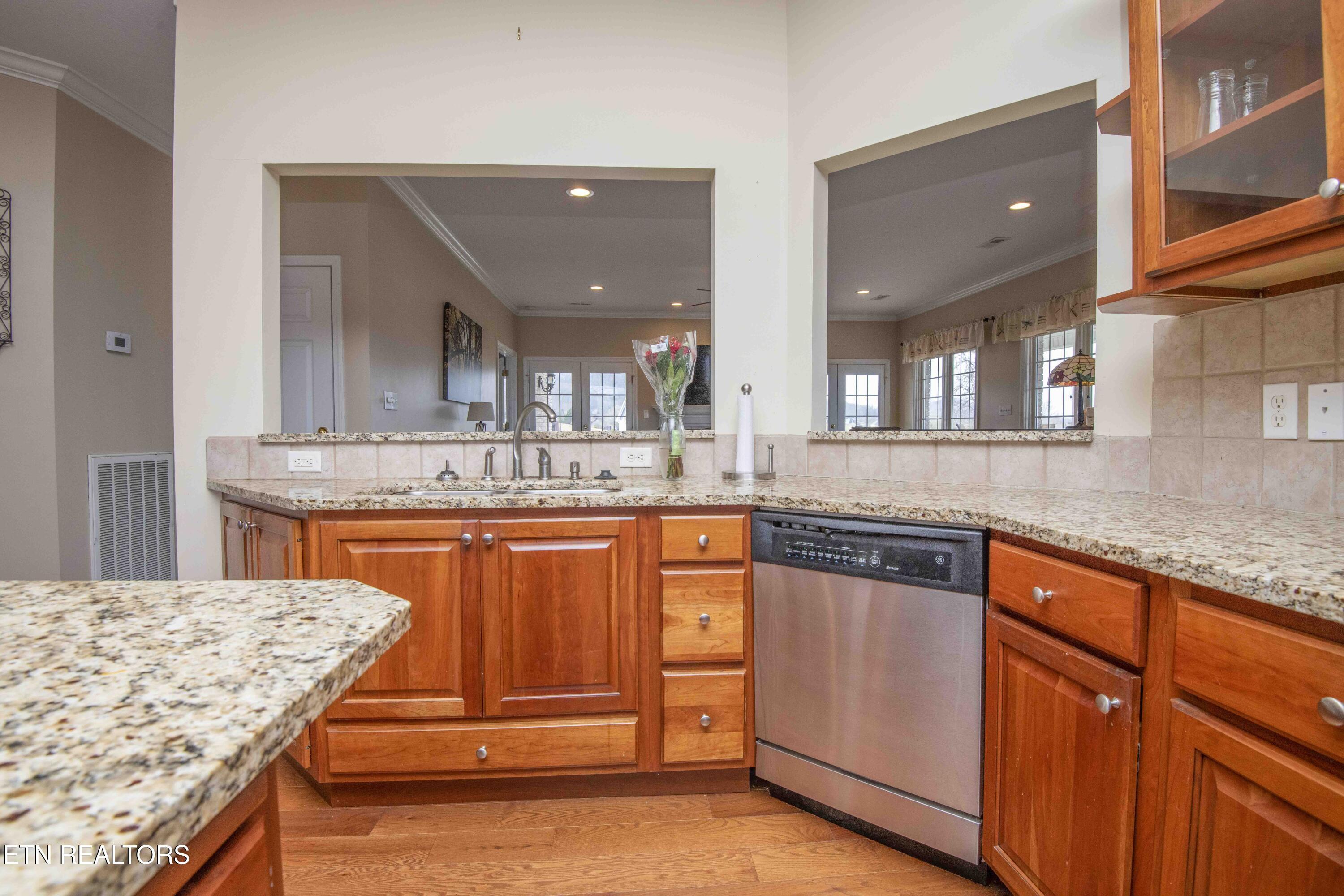 107 Sunny St, Sharps Chapel, TN - Norris Lake Real Estate - Image# 16