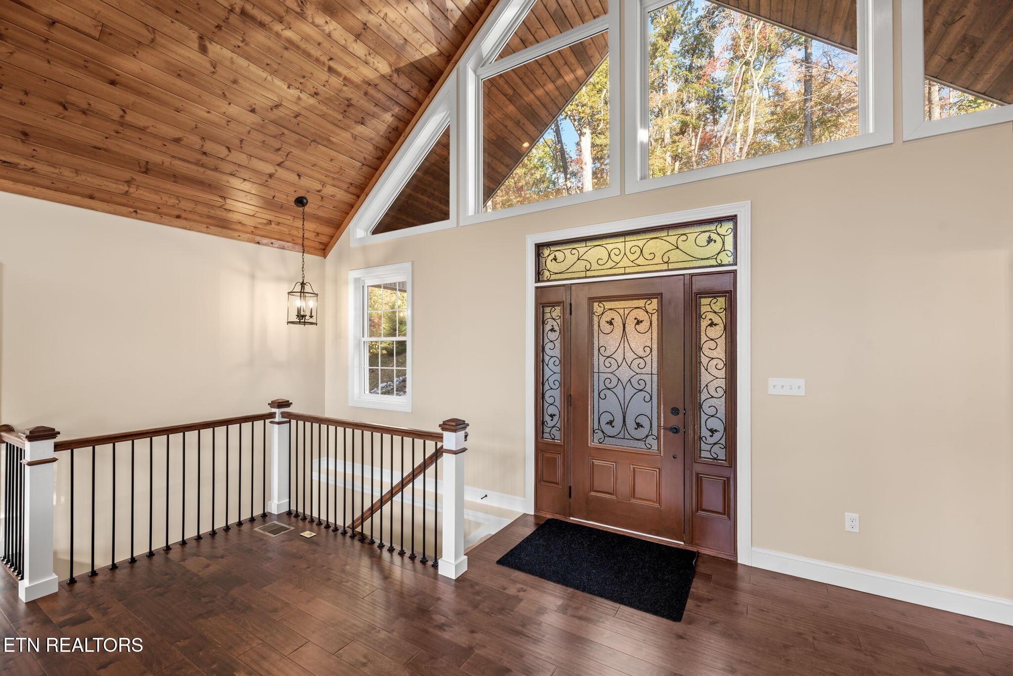 336 Schulte Lane, Jacksboro, TN - Norris Lake Real Estate - Image# 2