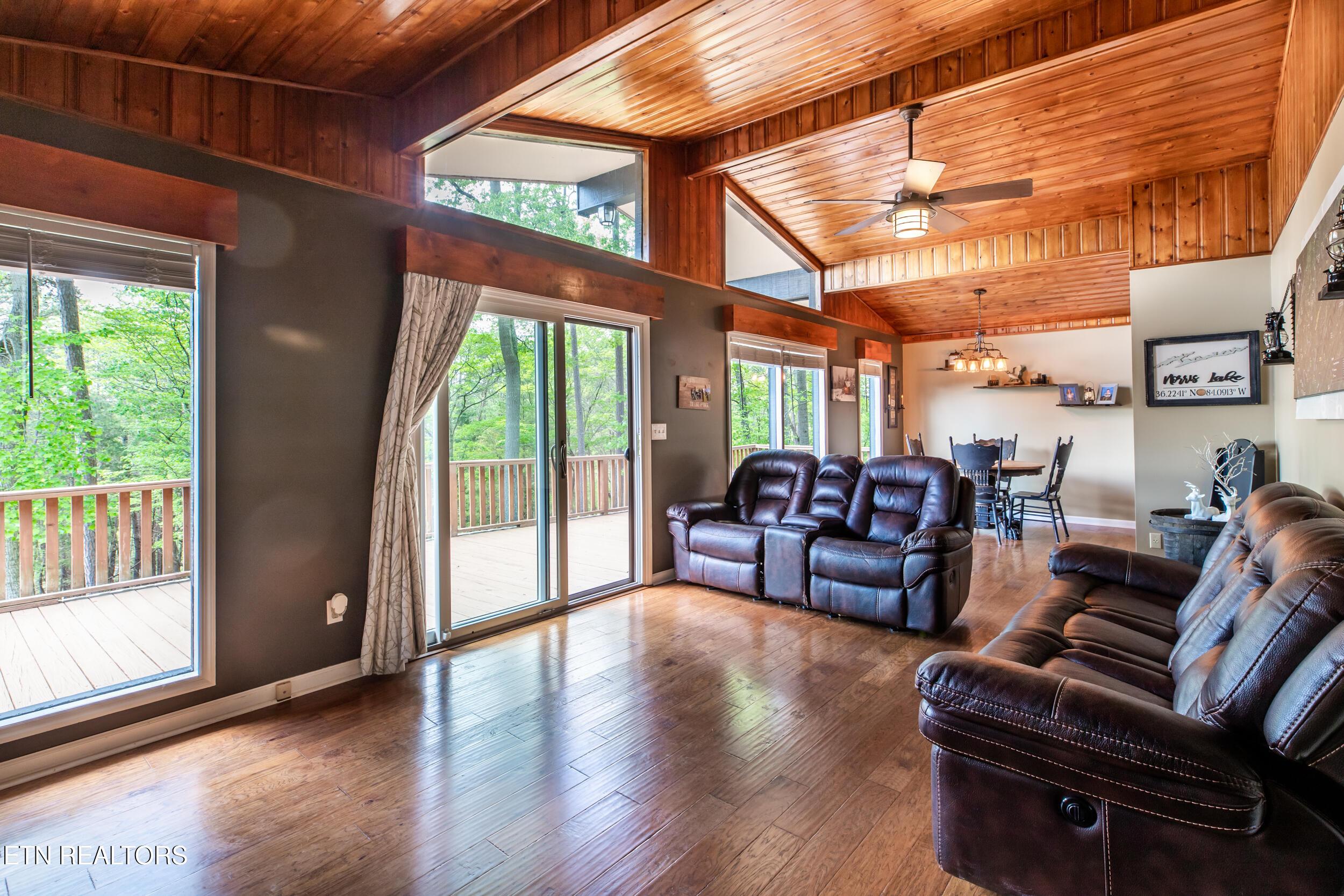 129 Bucks and Doe Lane, Lafollette, TN - Norris Lake Real Estate - Image# 18