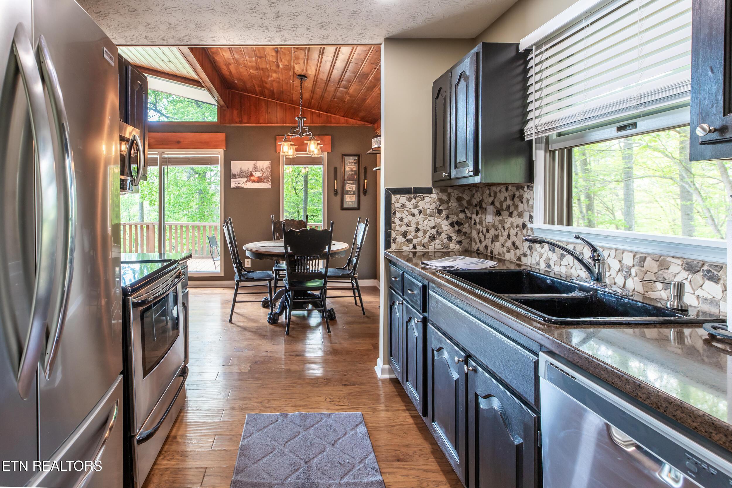 129 Bucks and Doe Lane, Lafollette, TN - Norris Lake Real Estate - Image# 25