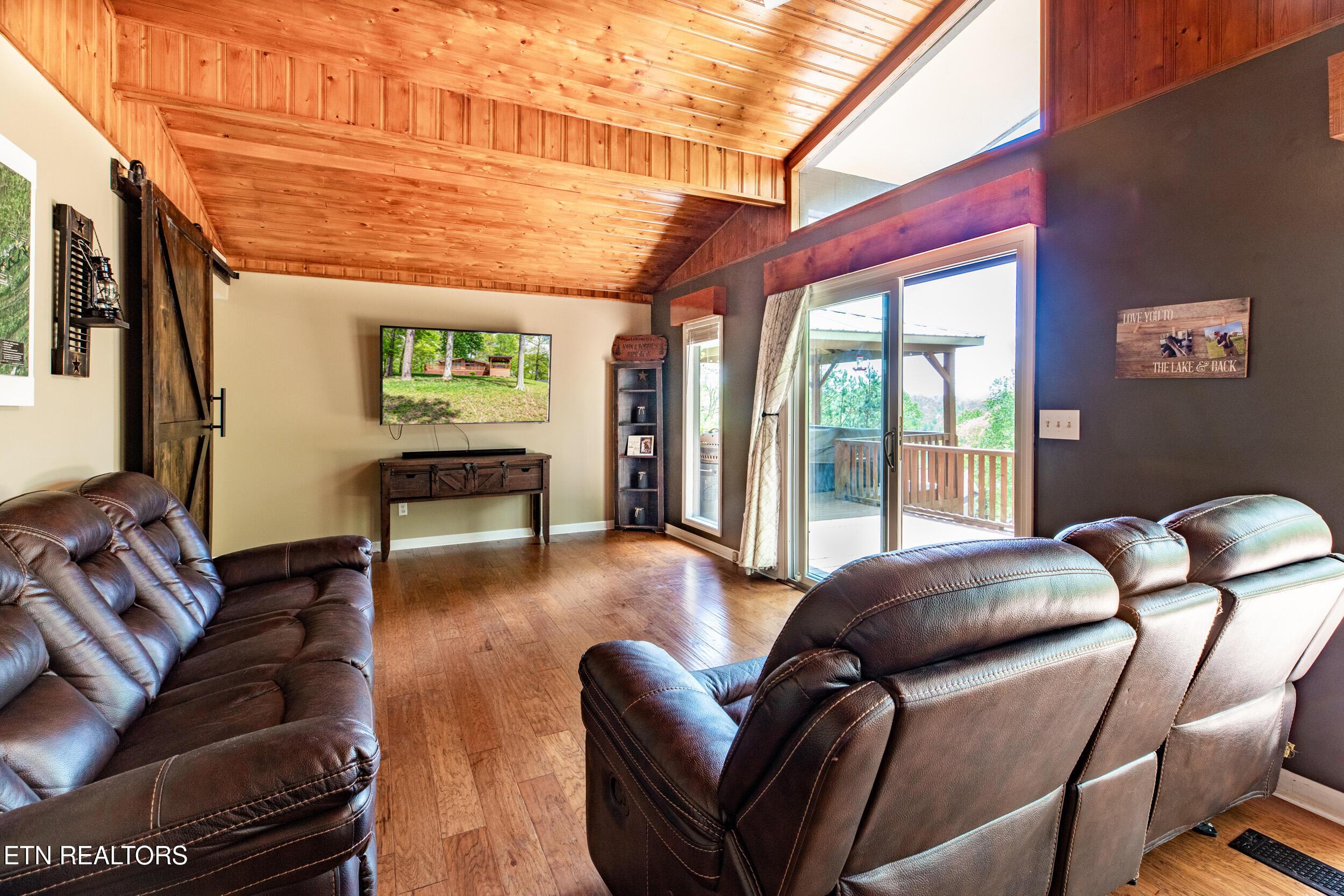 129 Bucks and Doe Lane, Lafollette, TN - Norris Lake Real Estate - Image# 21