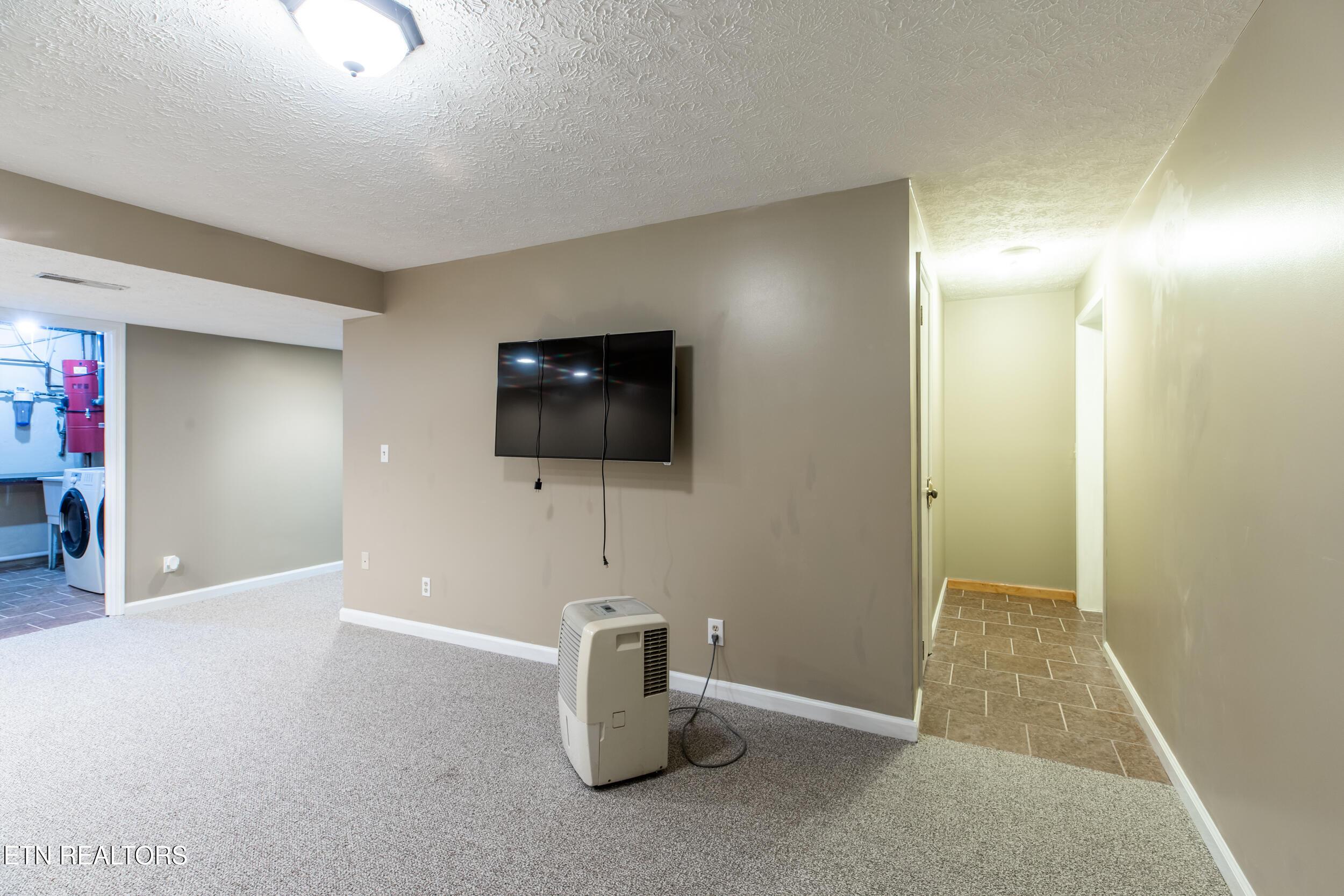 129 Bucks and Doe Lane, Lafollette, TN - Norris Lake Real Estate - Image# 34