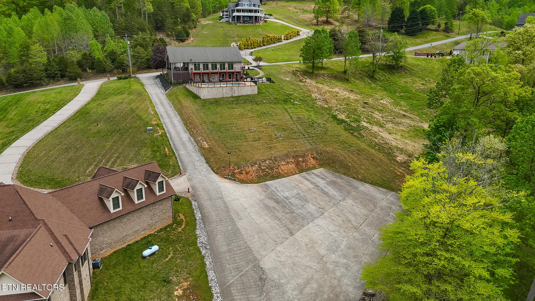 449 Hickory Pointe Lane, Maynardville, TN - Norris Lake Real Estate - Image# 44