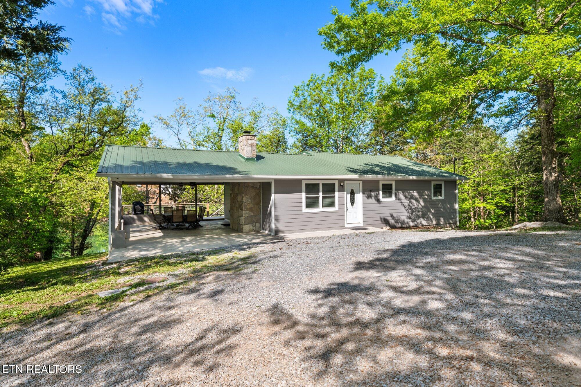 183 Shelby Loop, New Tazewell, TN - Norris Lake Real Estate - Image# 1