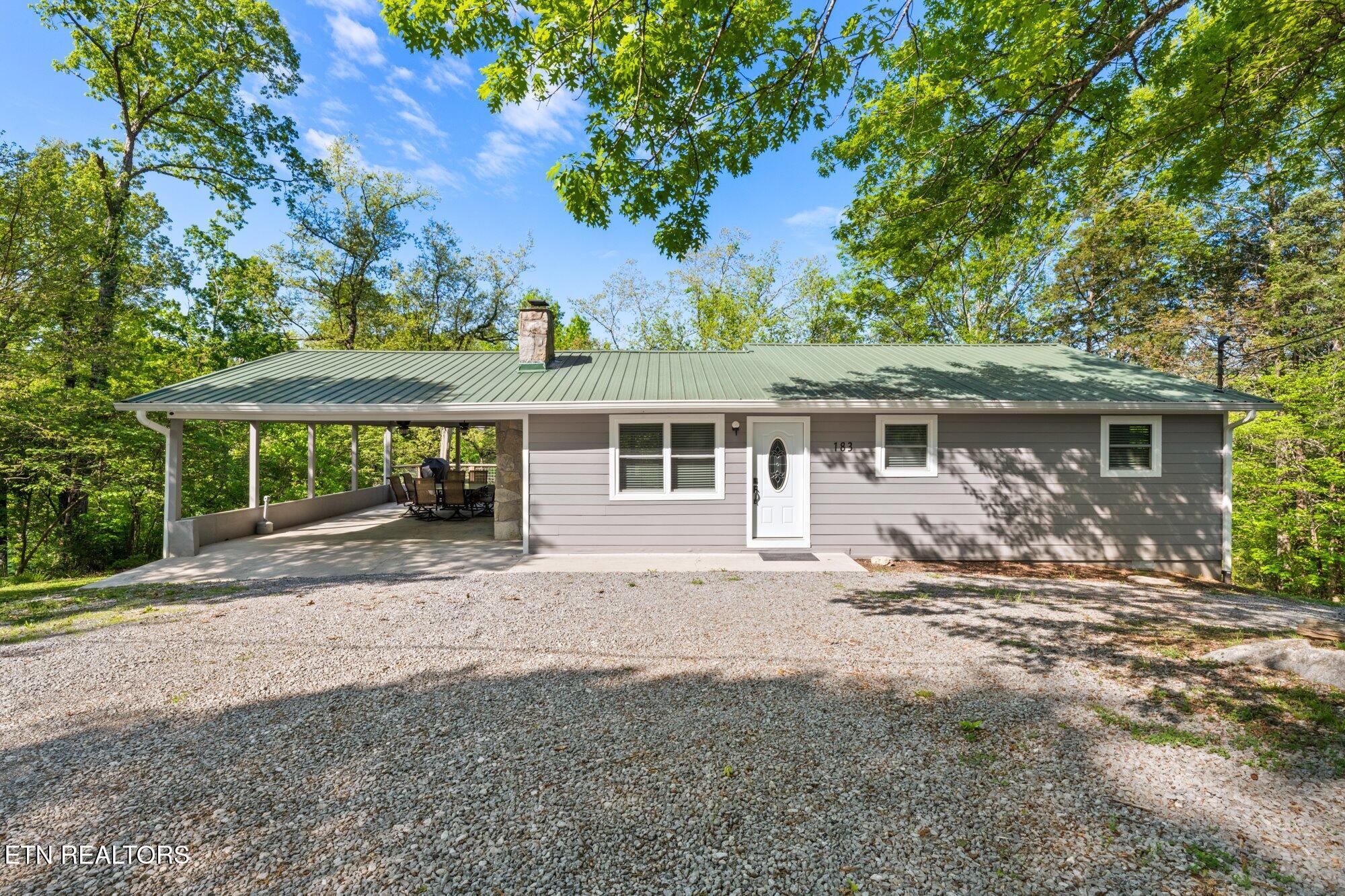 183 Shelby Loop, New Tazewell, TN - Norris Lake Real Estate - Image# 2