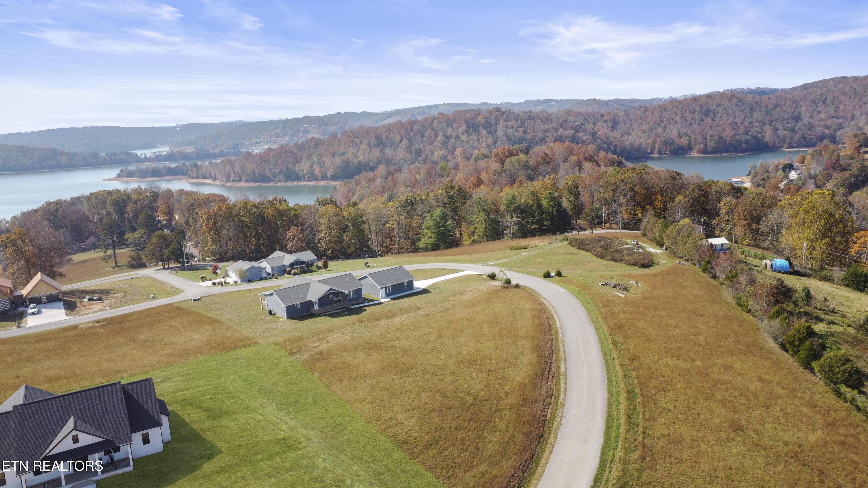 225 Sam & Maria Way, Lafollette, TN - Norris Lake Real Estate - Image# 6
