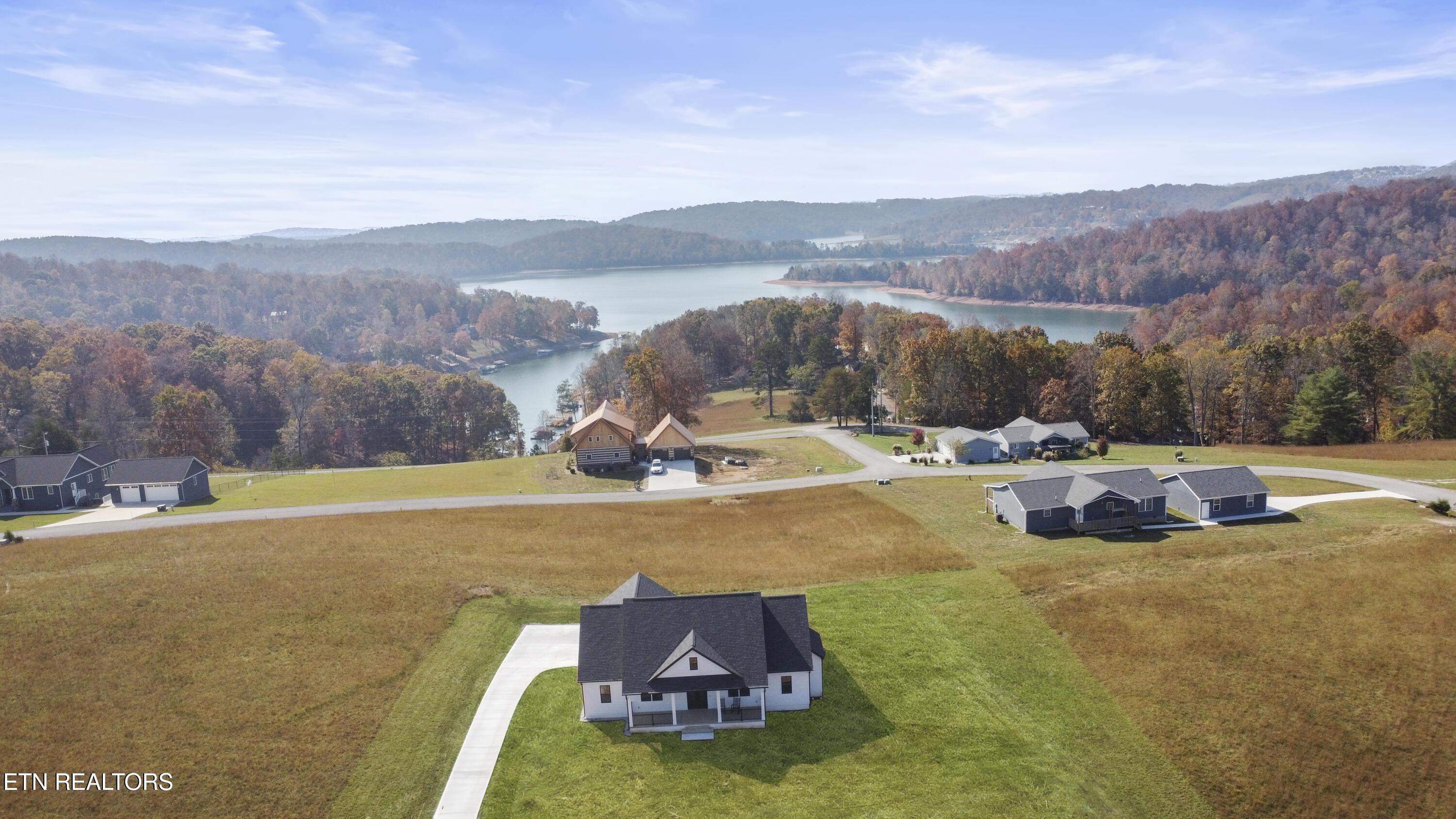 225 Sam & Maria Way, Lafollette, TN - Norris Lake Real Estate - Image# 4