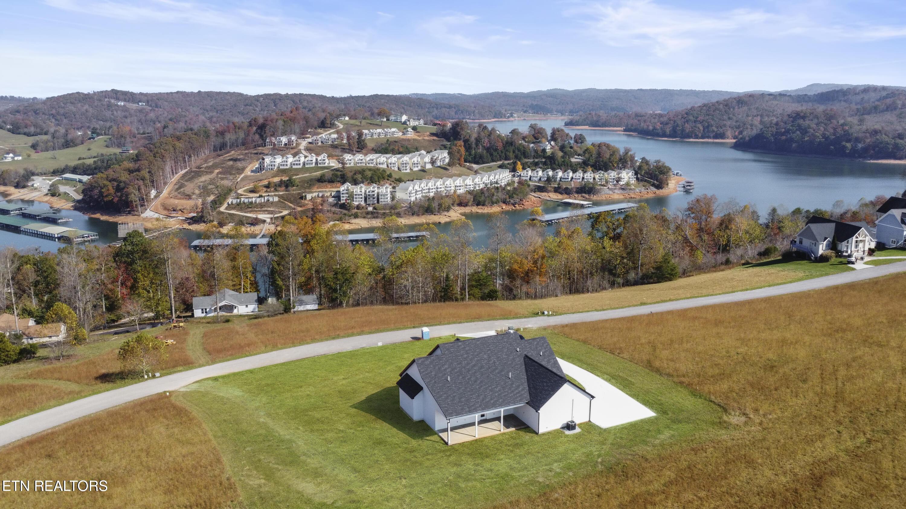 225 Sam & Maria Way, Lafollette, TN - Norris Lake Real Estate - Image# 3