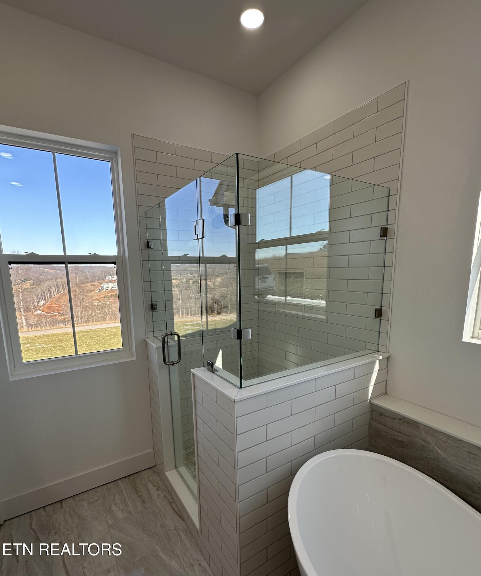 225 Sam & Maria Way, Lafollette, TN - Norris Lake Real Estate - Image# 22