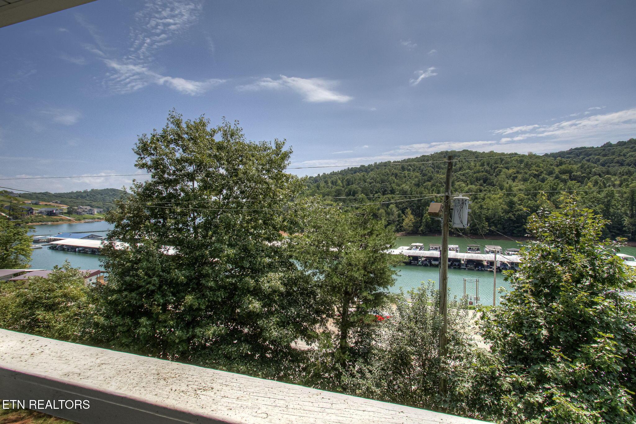 148 Mariner Point Rd, Lafollette, TN - Norris Lake Real Estate - Image# 4