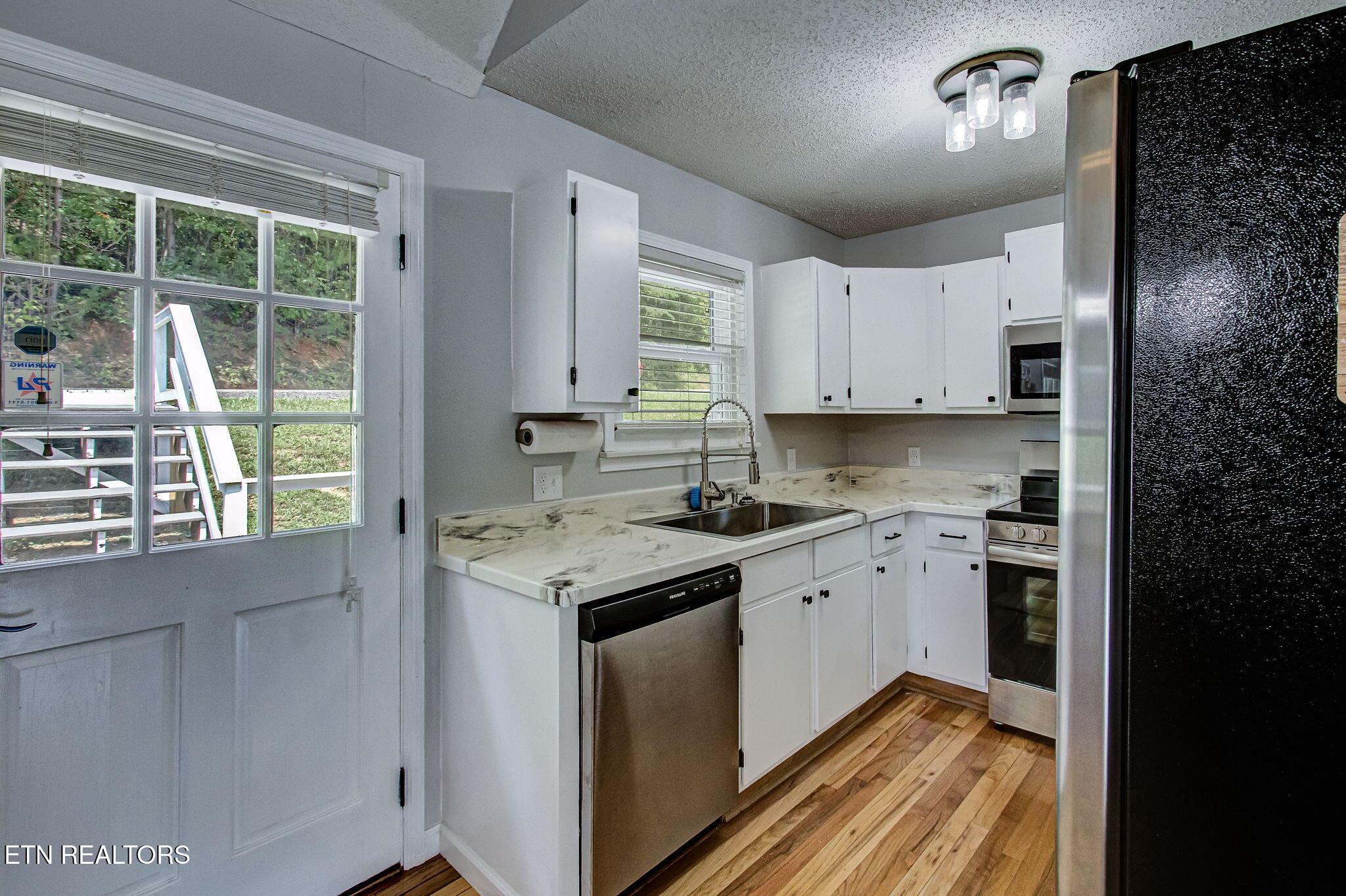 148 Mariner Point Rd, Lafollette, TN - Norris Lake Real Estate - Image# 12