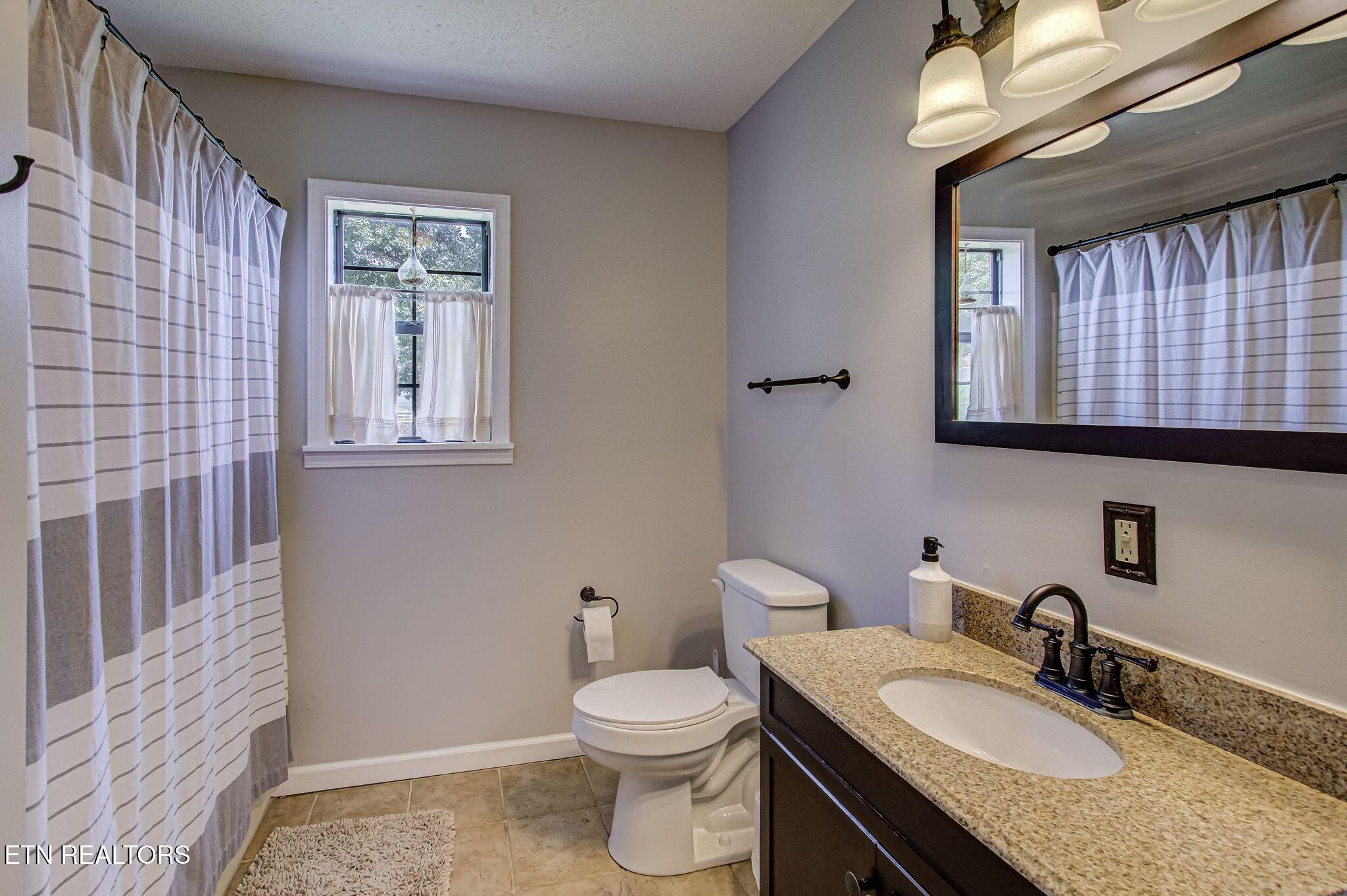 148 Mariner Point Rd, Lafollette, TN - Norris Lake Real Estate - Image# 18