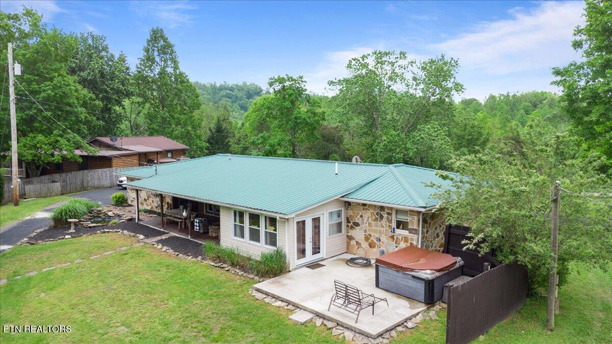 446 Oak Run Rd, Lafollette, TN - Norris Lake Real Estate - Image# 3