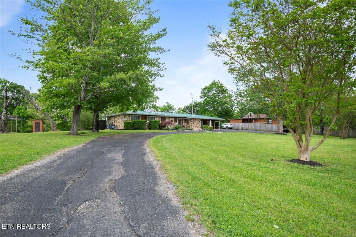 446 Oak Run Rd, Lafollette, TN - Norris Lake Real Estate - Image# 12