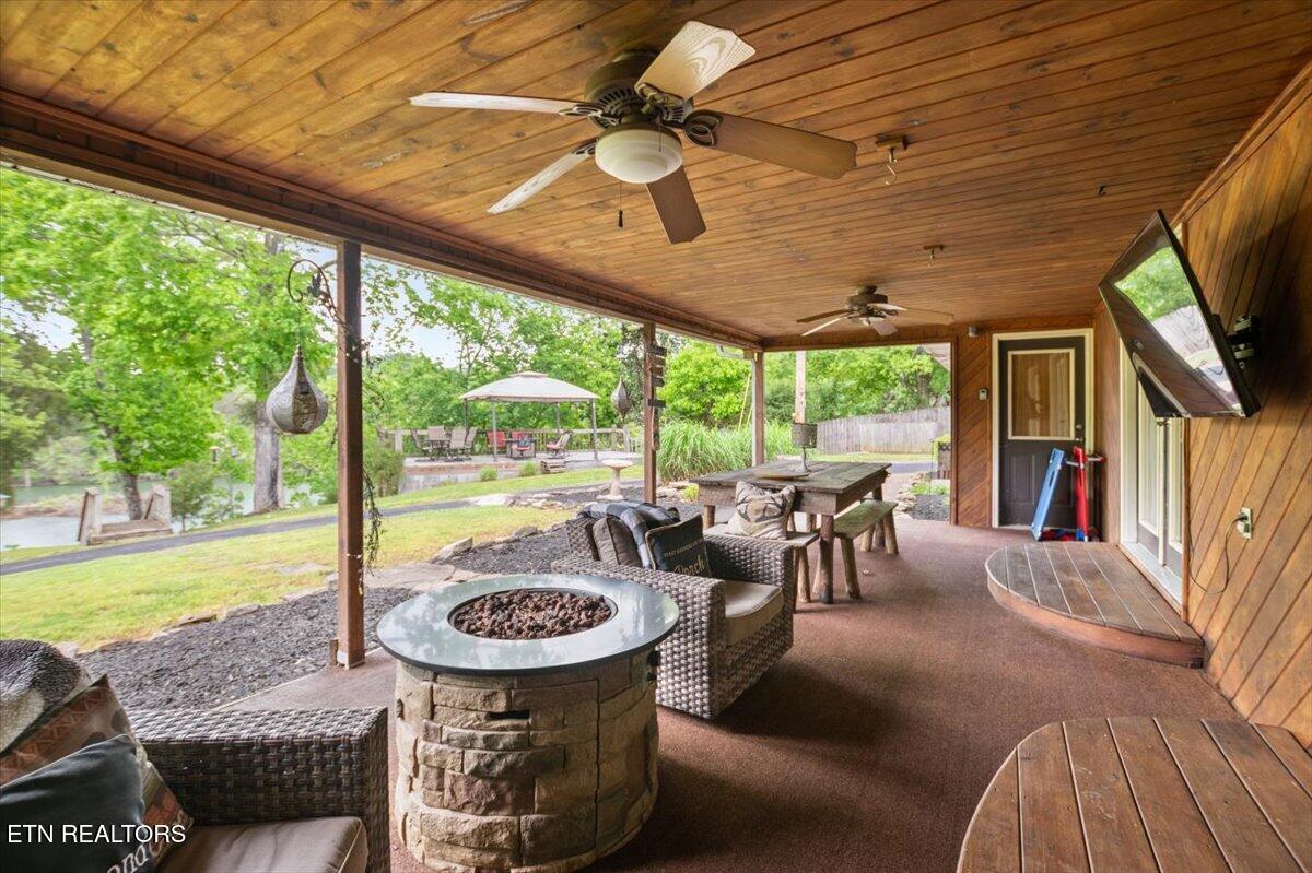 446 Oak Run Rd, Lafollette, TN - Norris Lake Real Estate - Image# 22