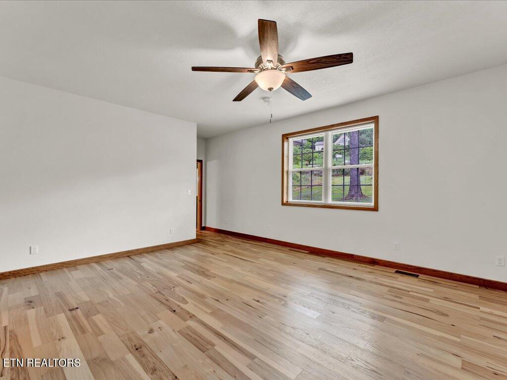 107 Straight Creek Dock Rd, New Tazewell, TN - Norris Lake Real Estate - Image# 16