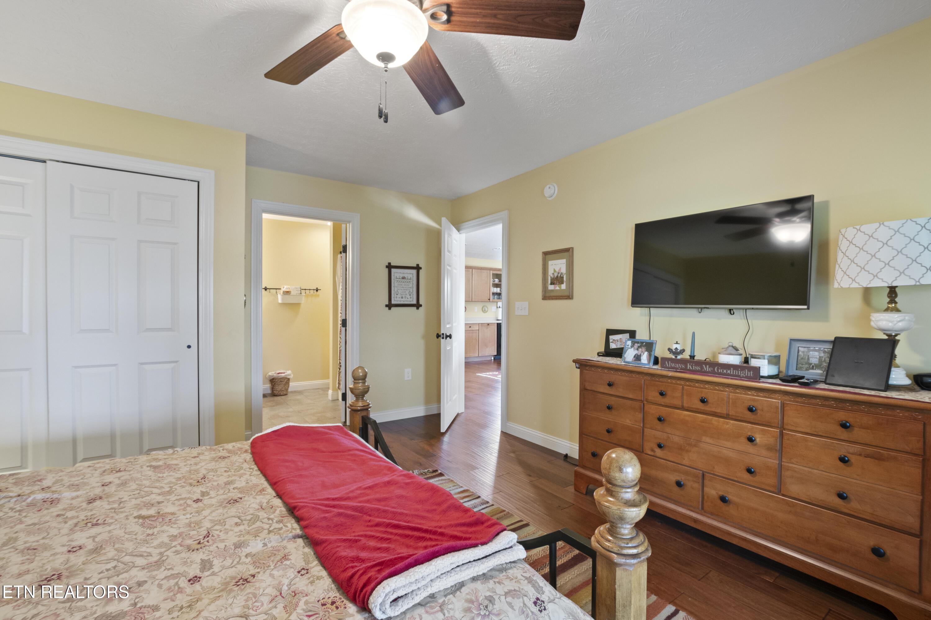 345 Mariner Point Rd, Lafollette, TN - Norris Lake Real Estate - Image# 17