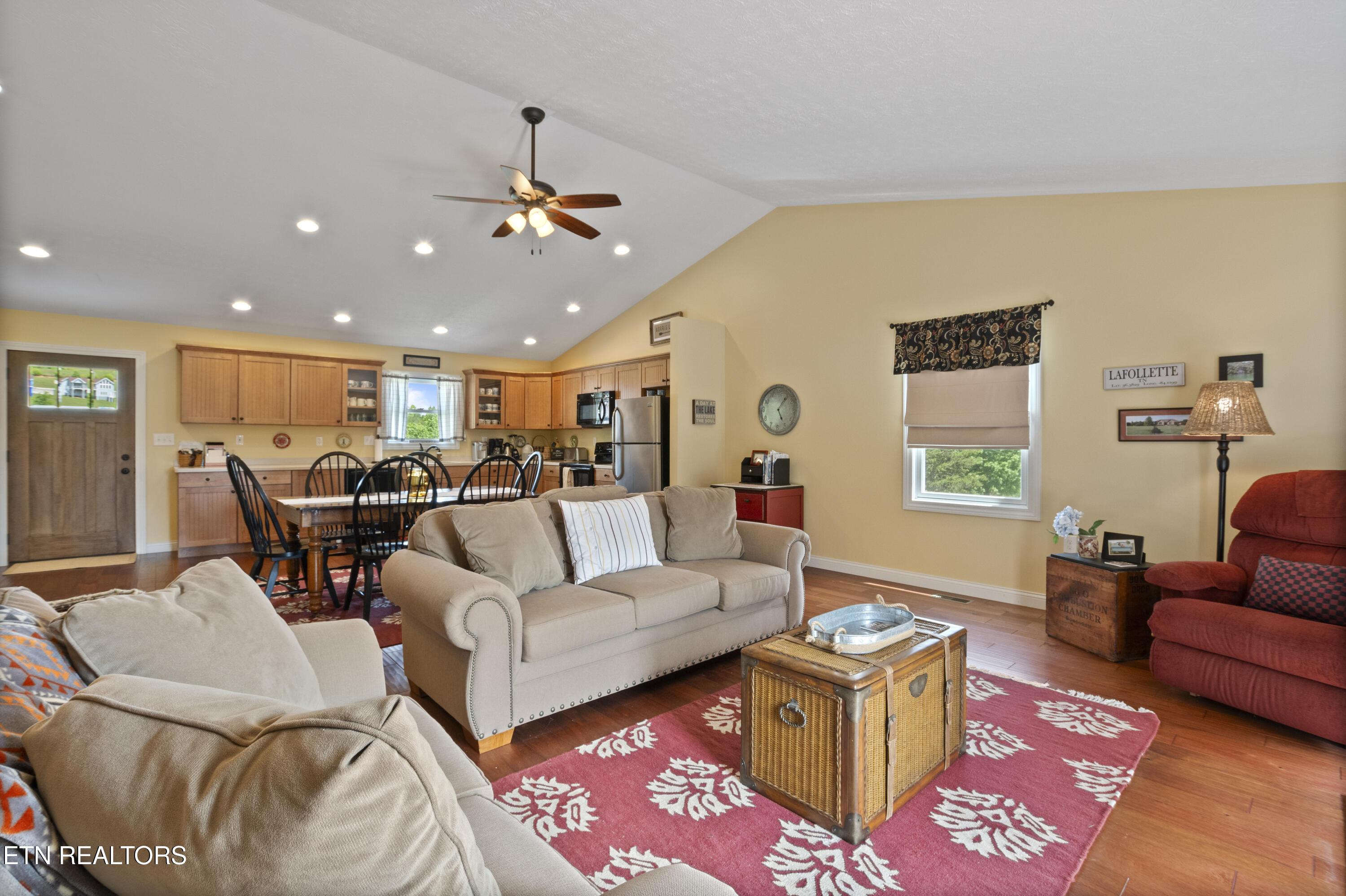 345 Mariner Point Rd, Lafollette, TN - Norris Lake Real Estate - Image# 11