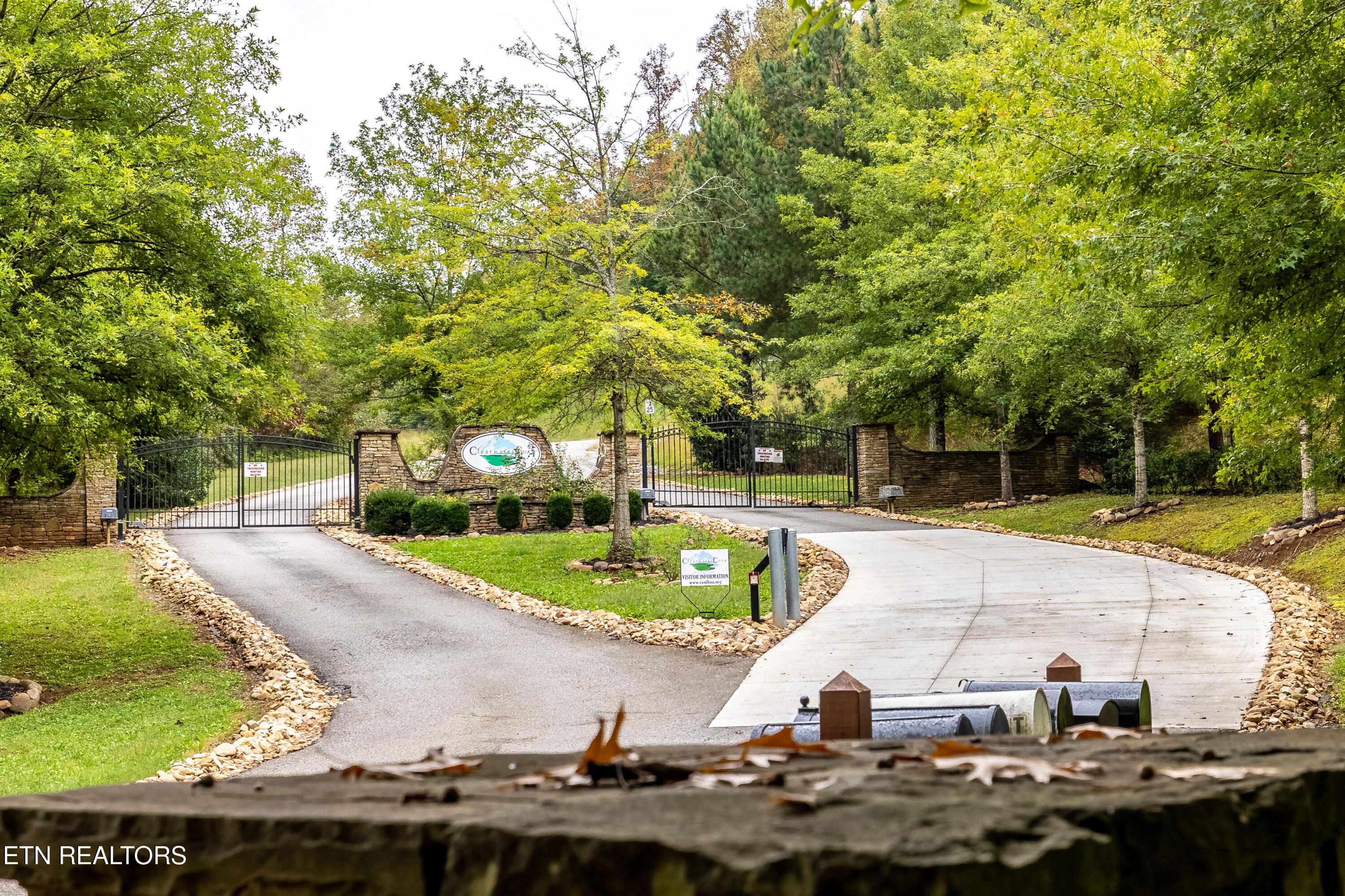 211 & 212 Suncrest Cove, Lafollette, TN - Norris Lake Real Estate - Image# 20