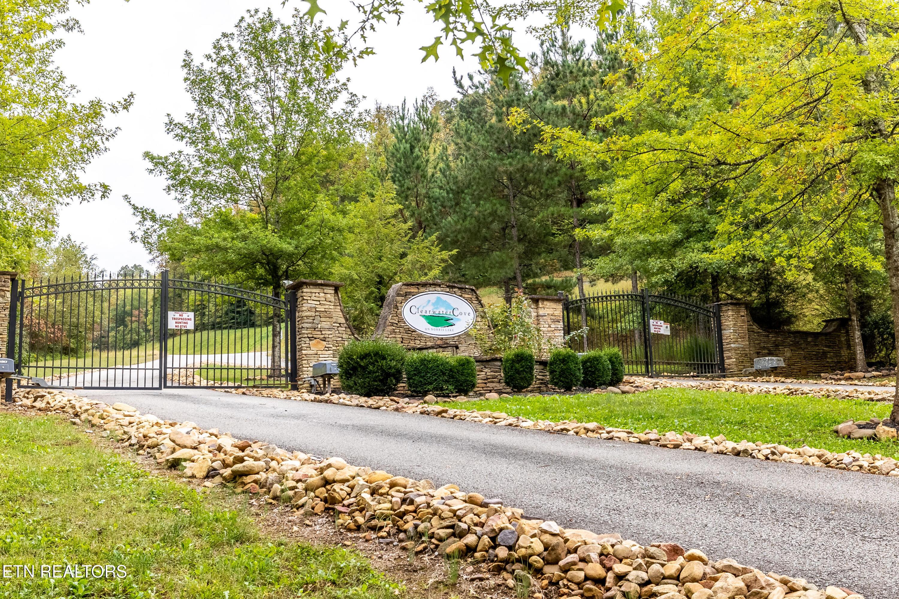 211 & 212 Suncrest Cove, Lafollette, TN - Norris Lake Real Estate - Image# 21