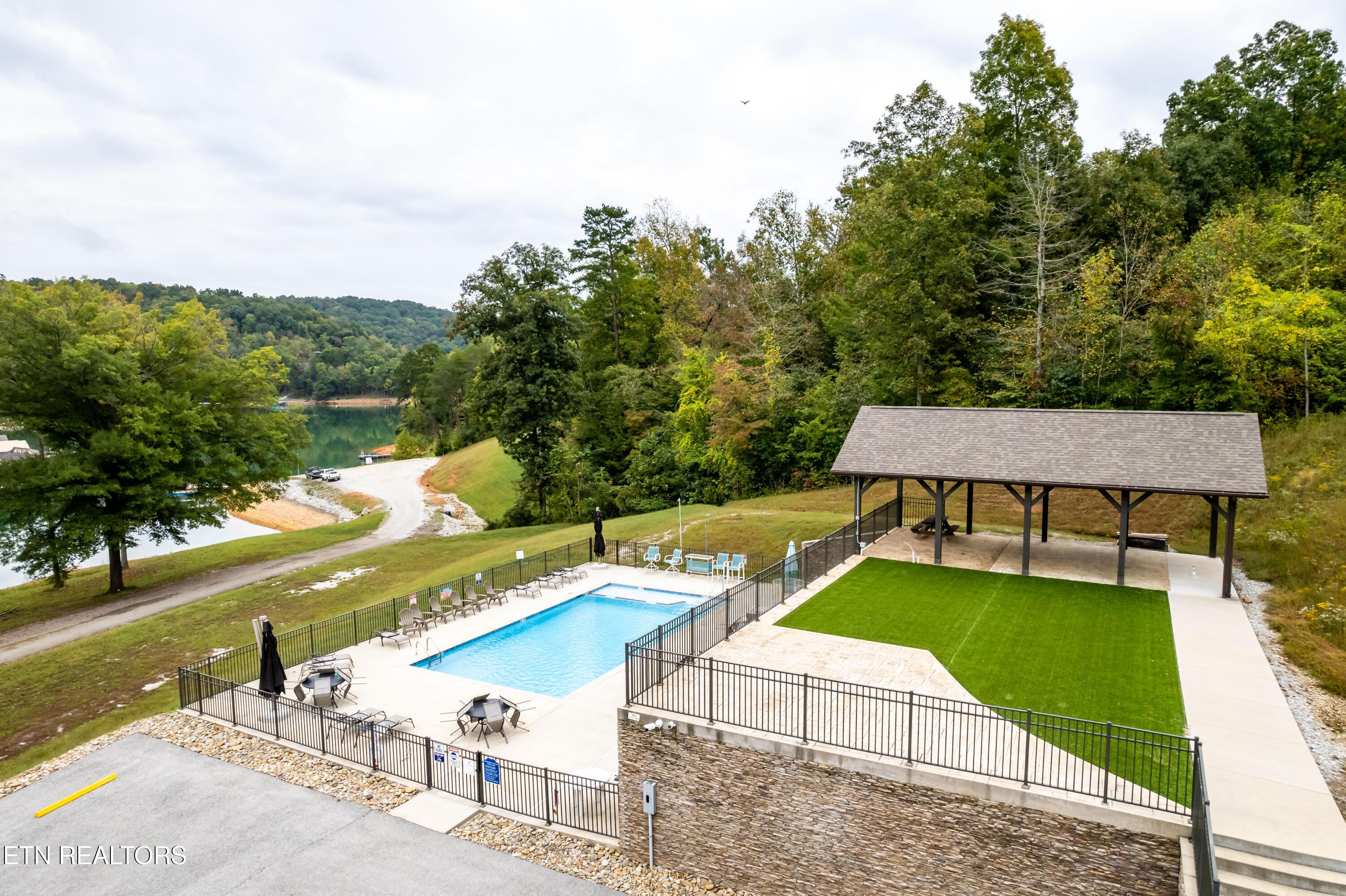 211 & 212 Suncrest Cove, Lafollette, TN - Norris Lake Real Estate - Image# 23