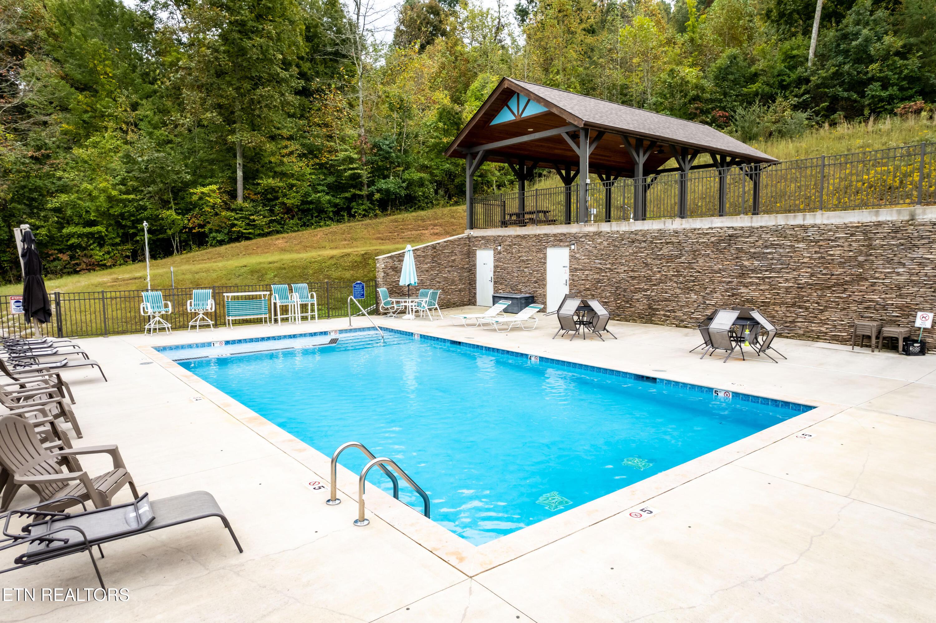 211 & 212 Suncrest Cove, Lafollette, TN - Norris Lake Real Estate - Image# 25