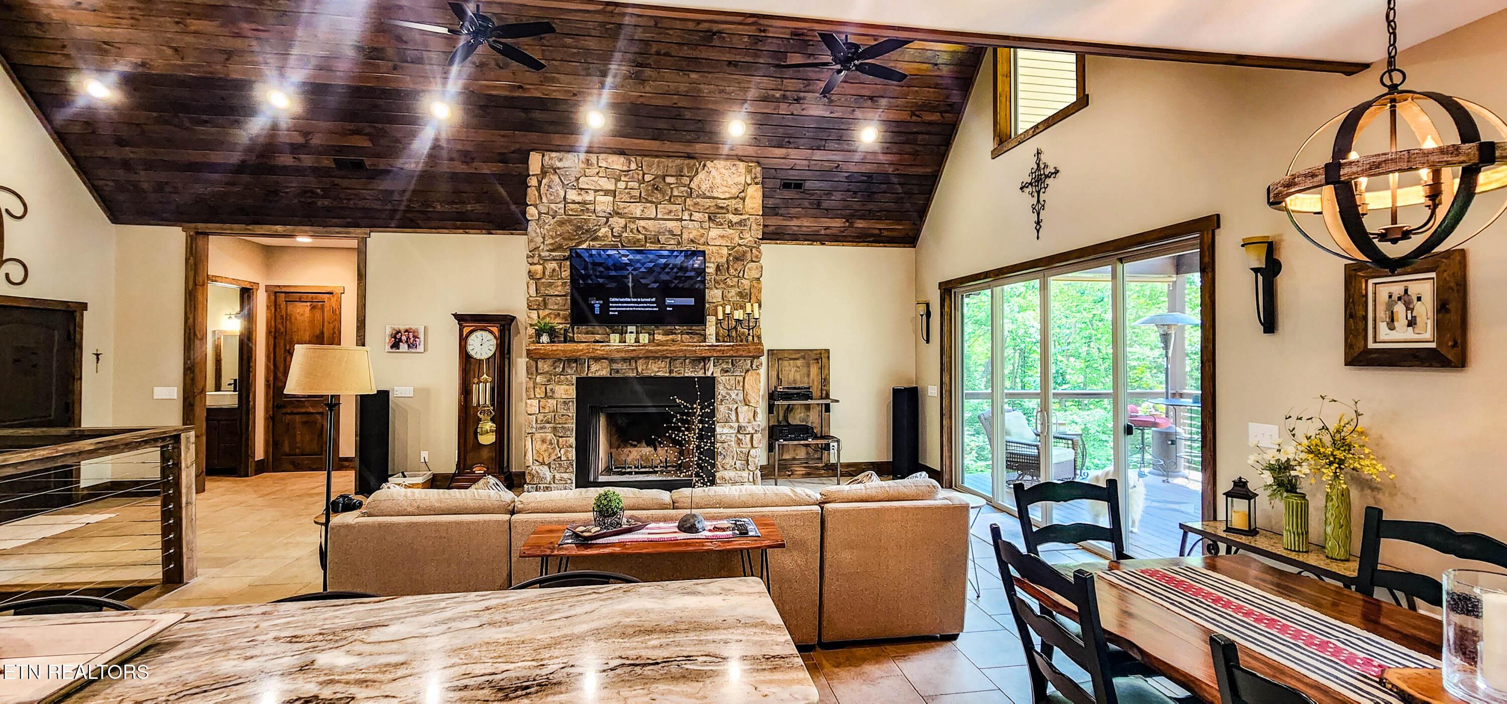635 Norris Shores Drive, Sharps Chapel, TN - Norris Lake Real Estate - Image# 9