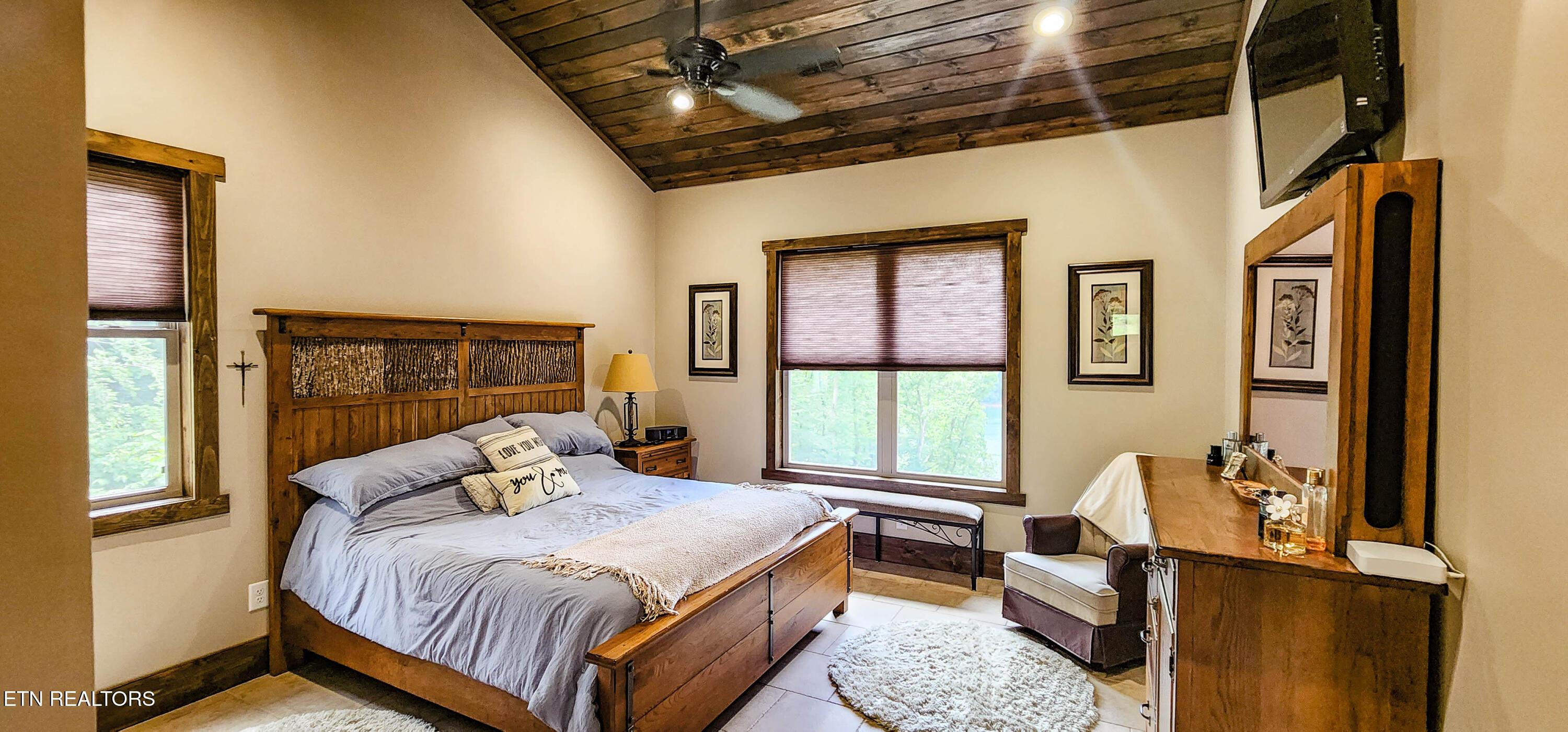635 Norris Shores Drive, Sharps Chapel, TN - Norris Lake Real Estate - Image# 18