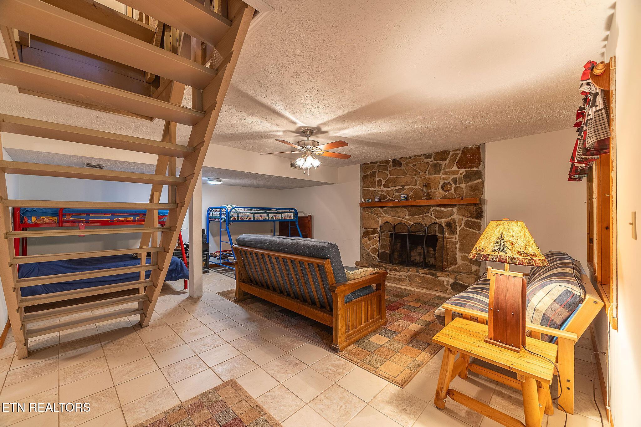 258 Marina Lane, Lafollette, TN - Norris Lake Real Estate - Image# 16
