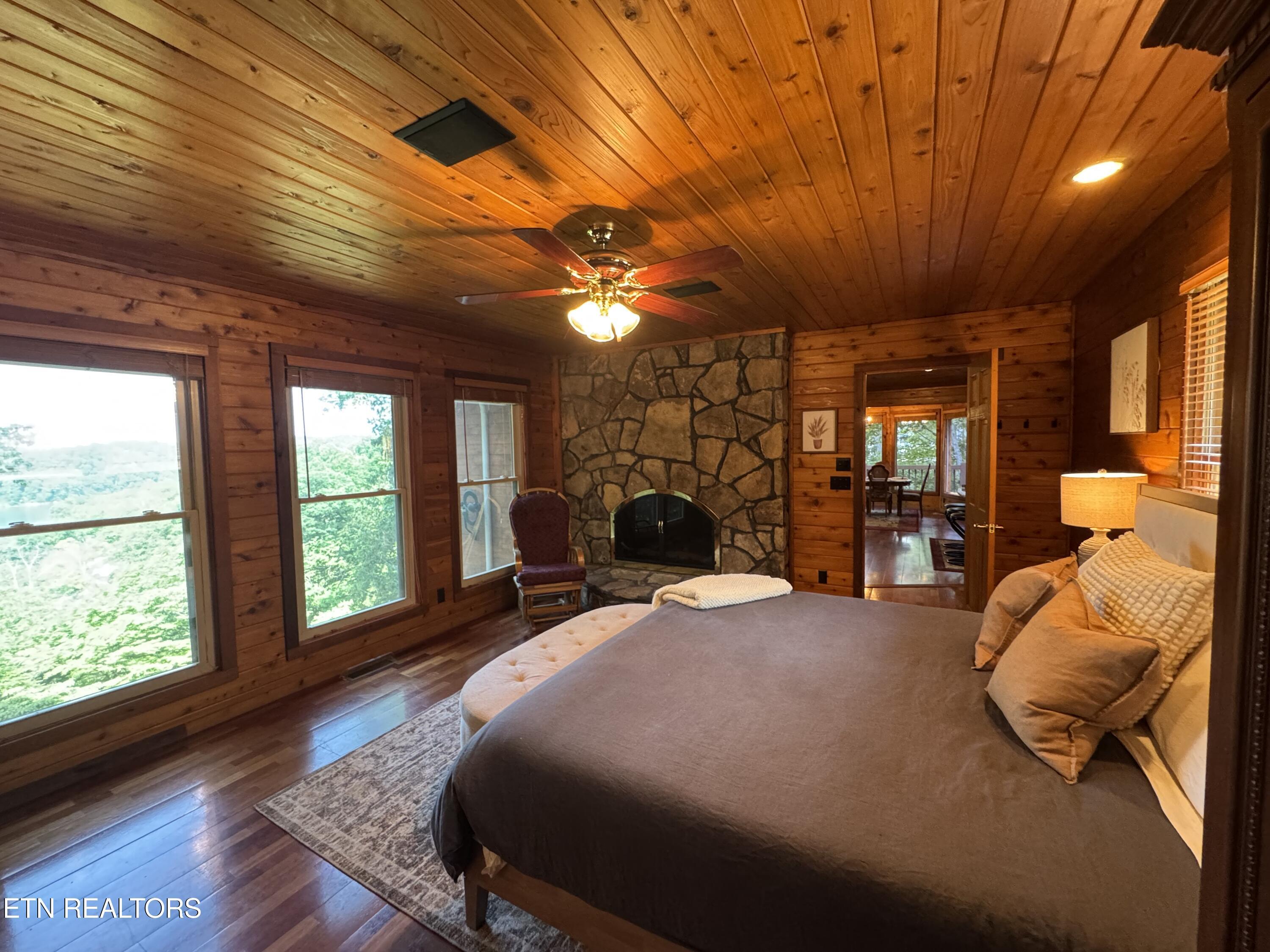 1186 Deerfield Way, Lafollette, TN - Norris Lake Real Estate - Image# 28