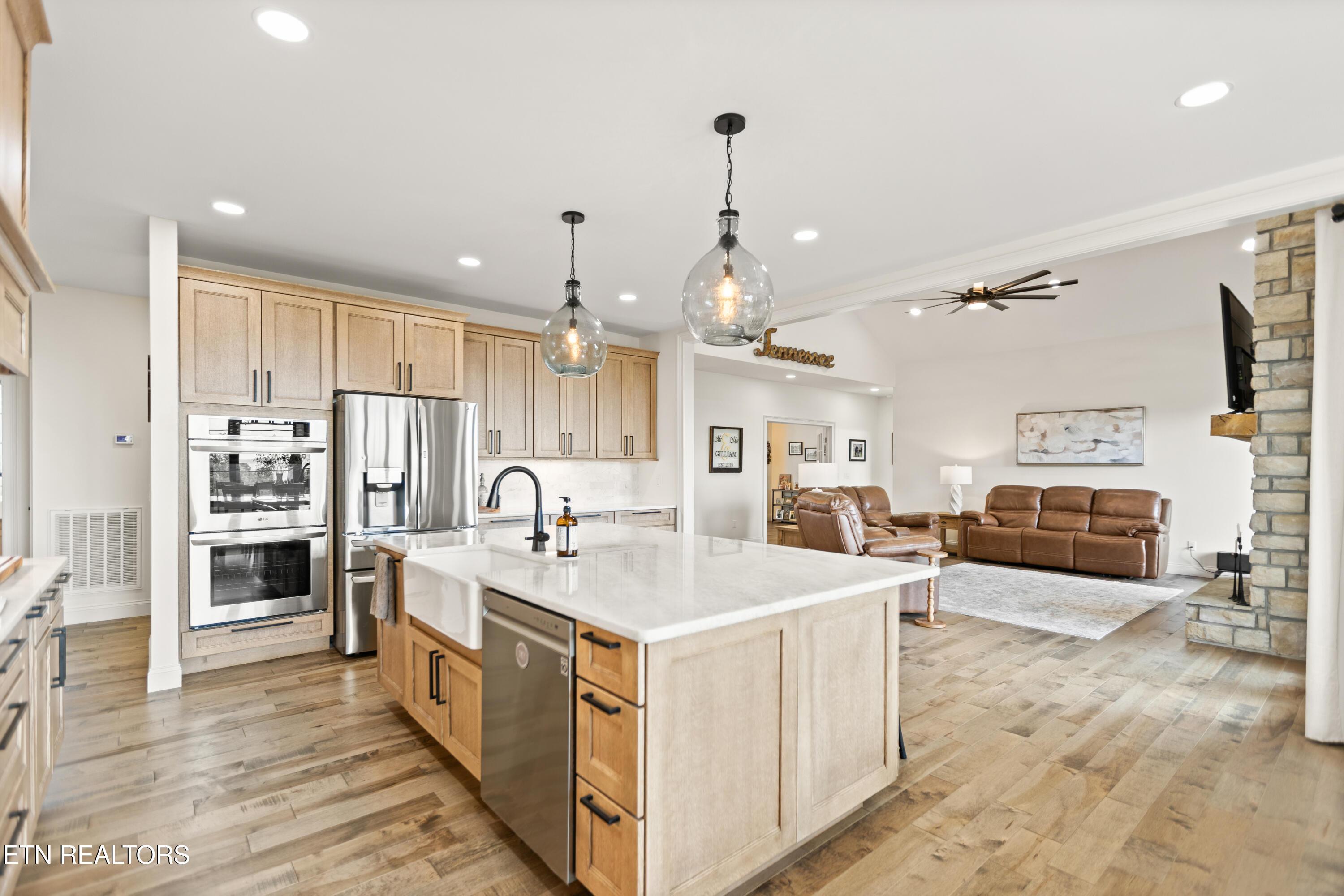888 Smokey Quartz Blvd Blvd, New Tazewell, TN - Norris Lake Real Estate - Image# 18