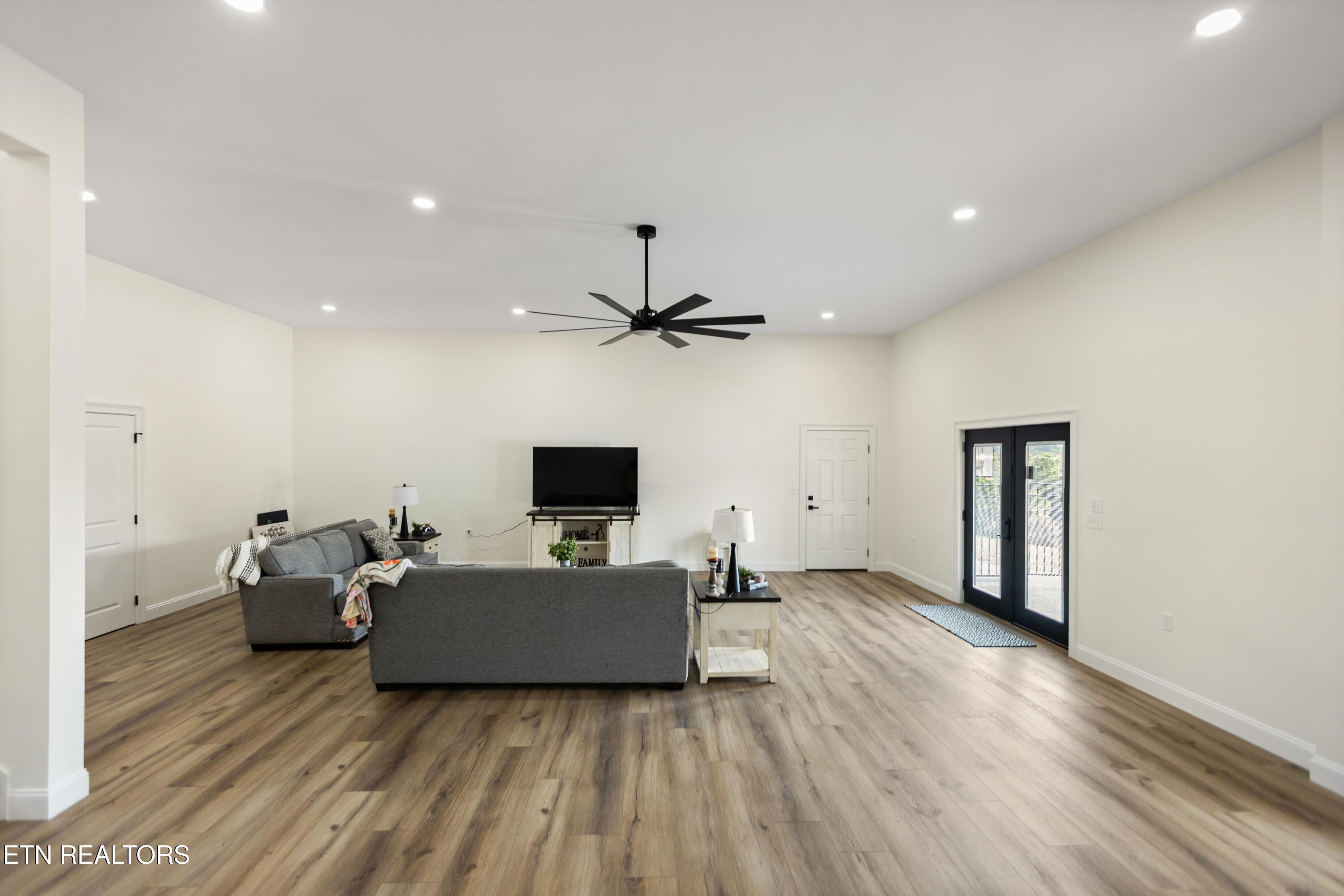 888 Smokey Quartz Blvd Blvd, New Tazewell, TN - Norris Lake Real Estate - Image# 45