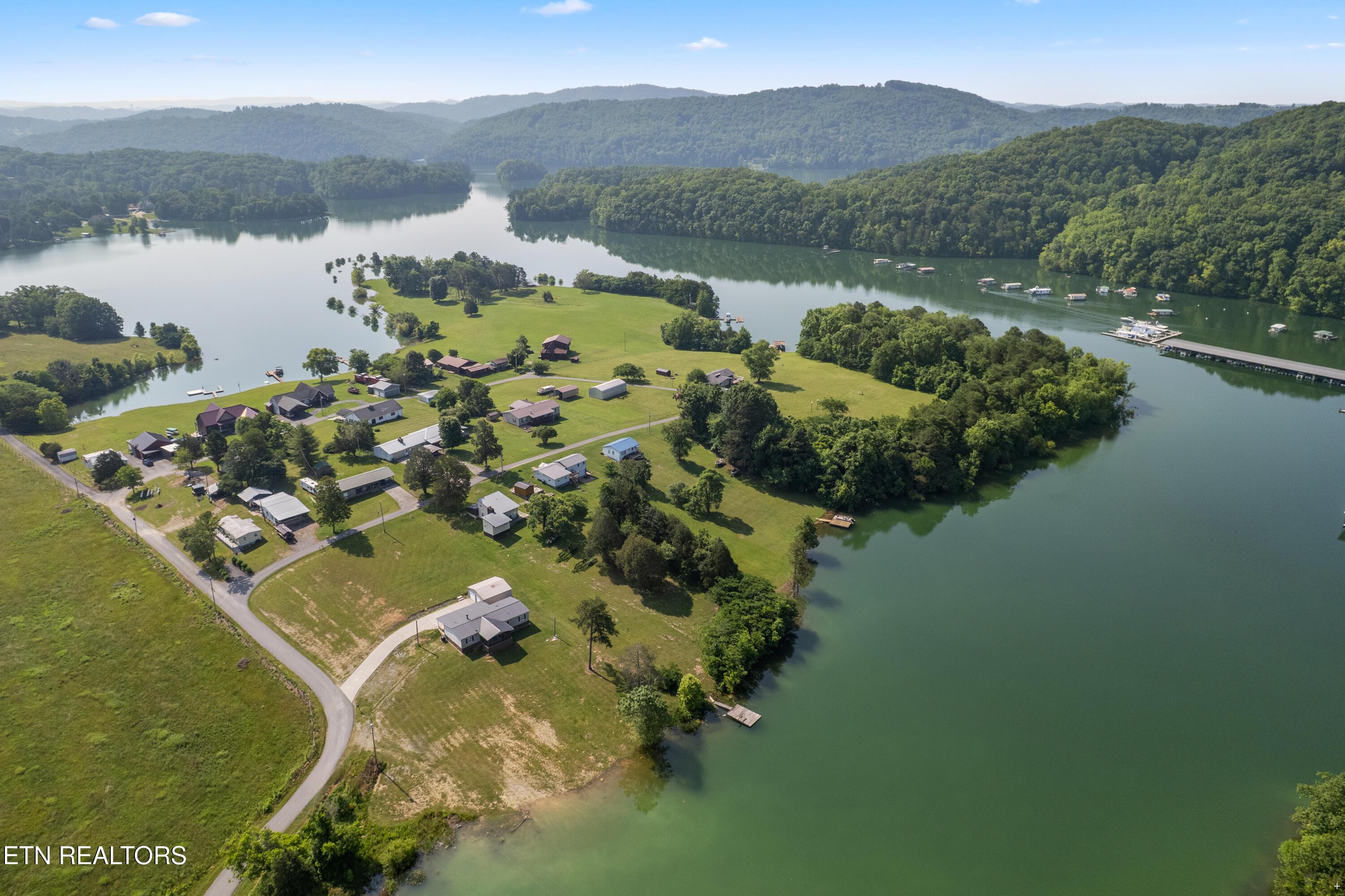 121 Lakeview Circle, Sharps Chapel, TN - Norris Lake Real Estate - Image# 1