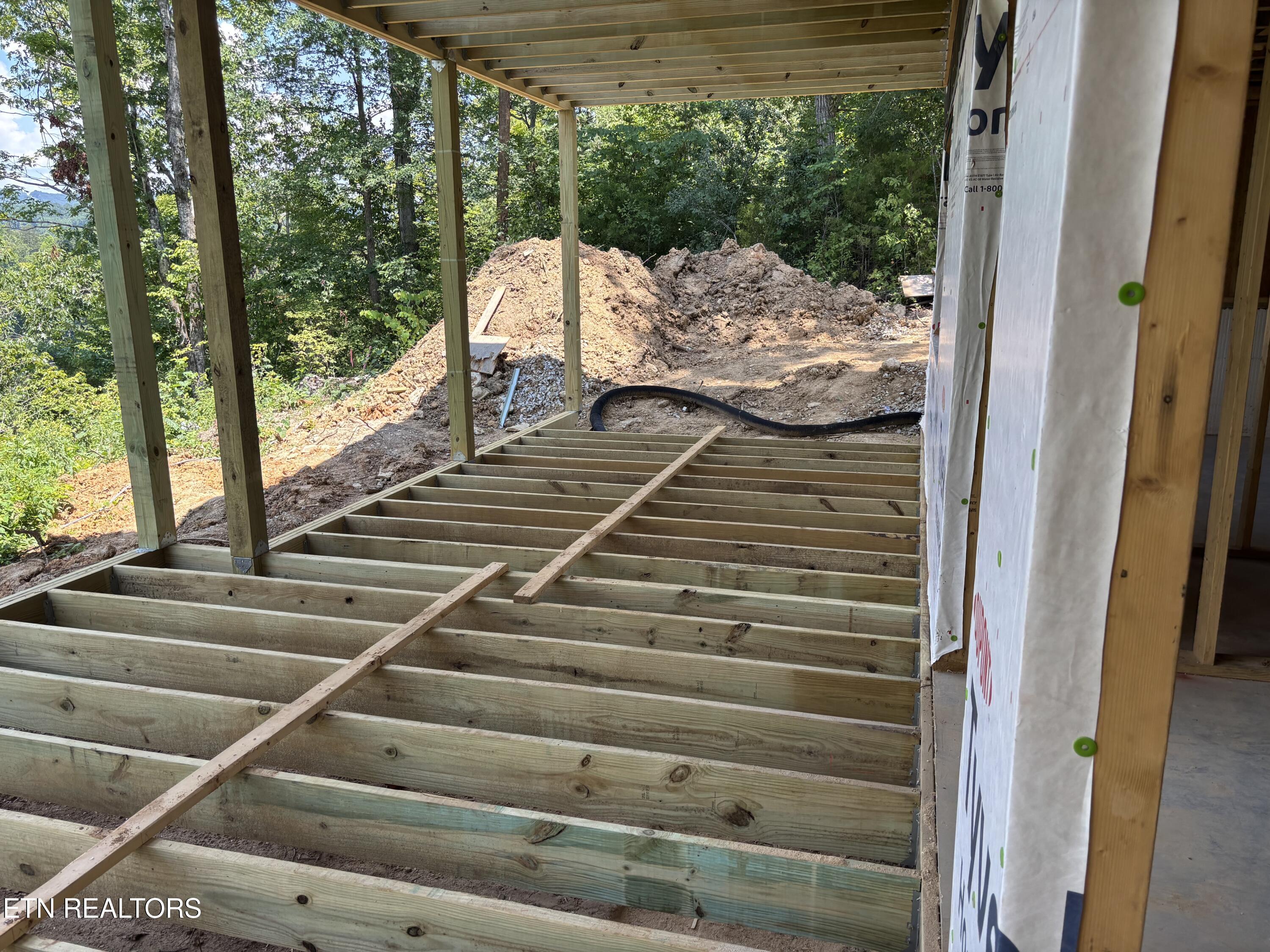 300 Bluff Trace, Jacksboro, TN - Norris Lake Real Estate - Image# 32