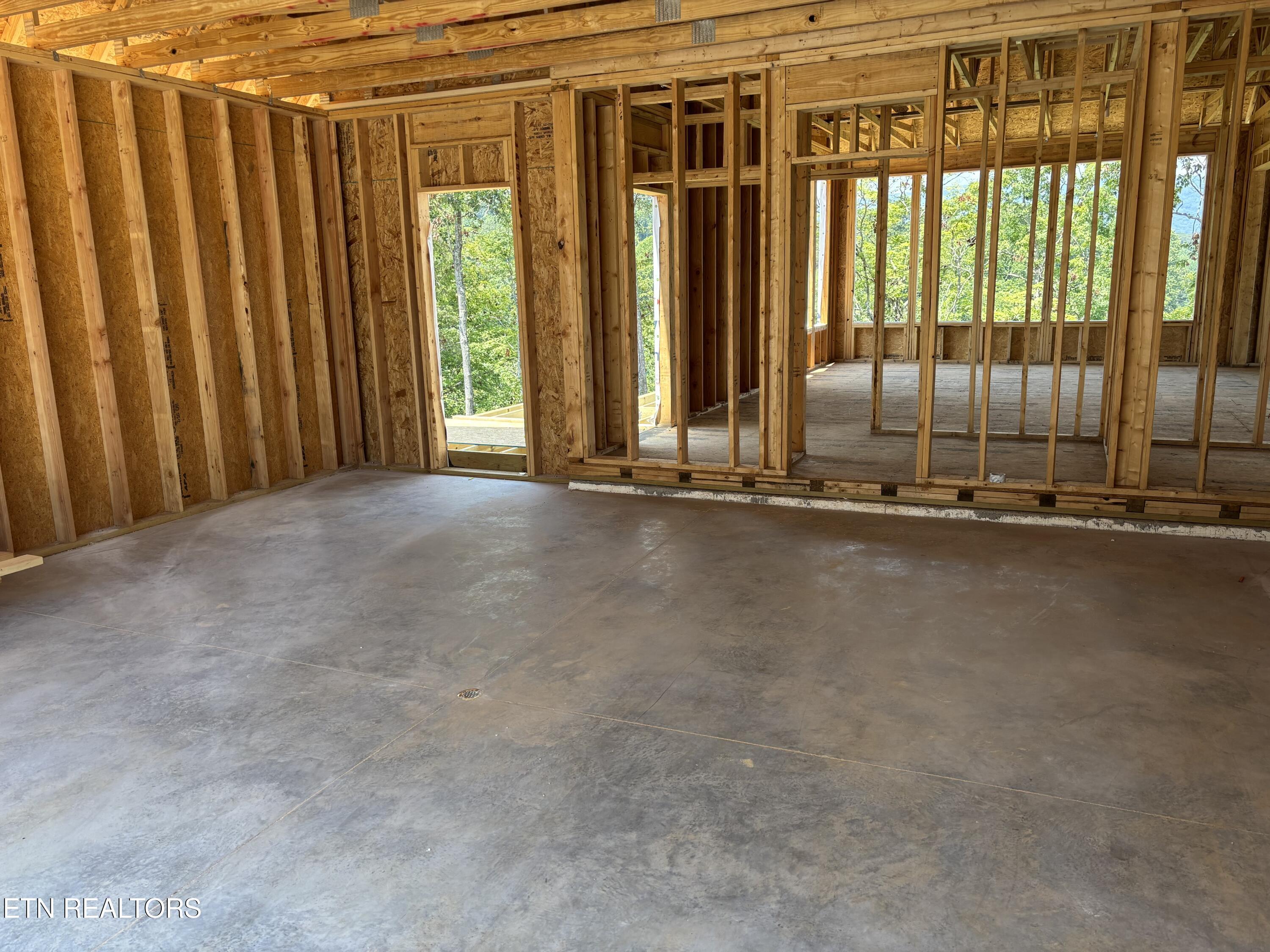 300 Bluff Trace, Jacksboro, TN - Norris Lake Real Estate - Image# 26